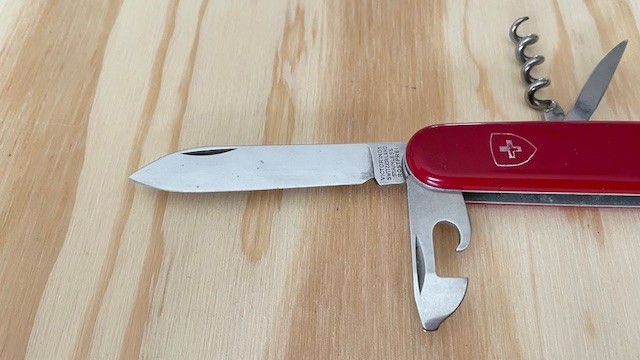 Victorinox RED Spartan Swiss Army Knife Multi Tool – Great Condition