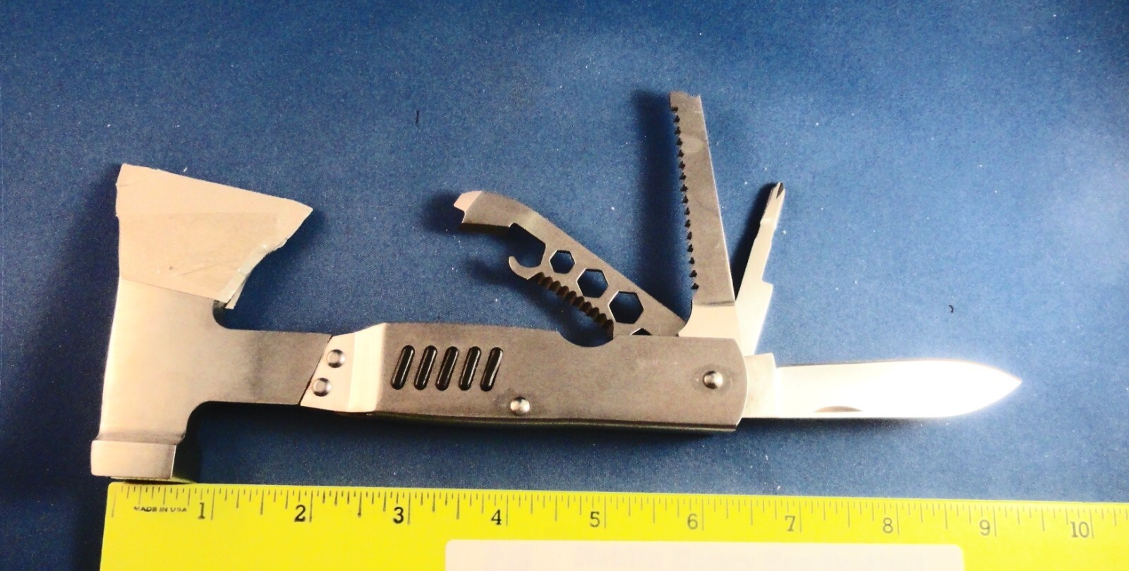 HEAVY DUTY LEATHERMAN LIKE MULTI TOOL: AXE HAMMER ETC