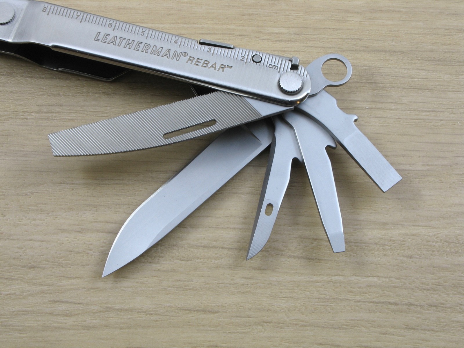 Leatherman REBAR Multi-Tool, Knife, Stainless, w/Nylon Sheath, USA – Excellent