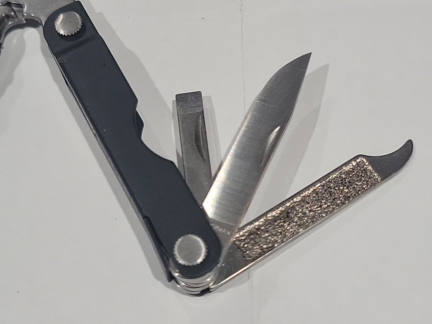 LEATHERMAN MICRA Black 10 TOOL Multi-Tool Knife Scissors + More WOW EXCELLENT