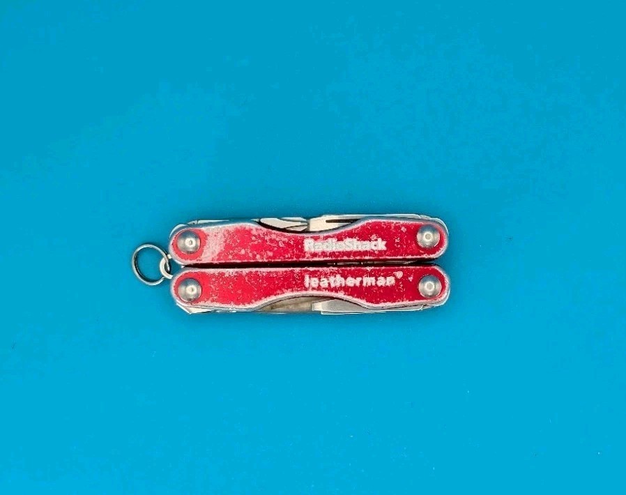 Leatherman Squirt E4 USA Radio Shack! Limited Edition!