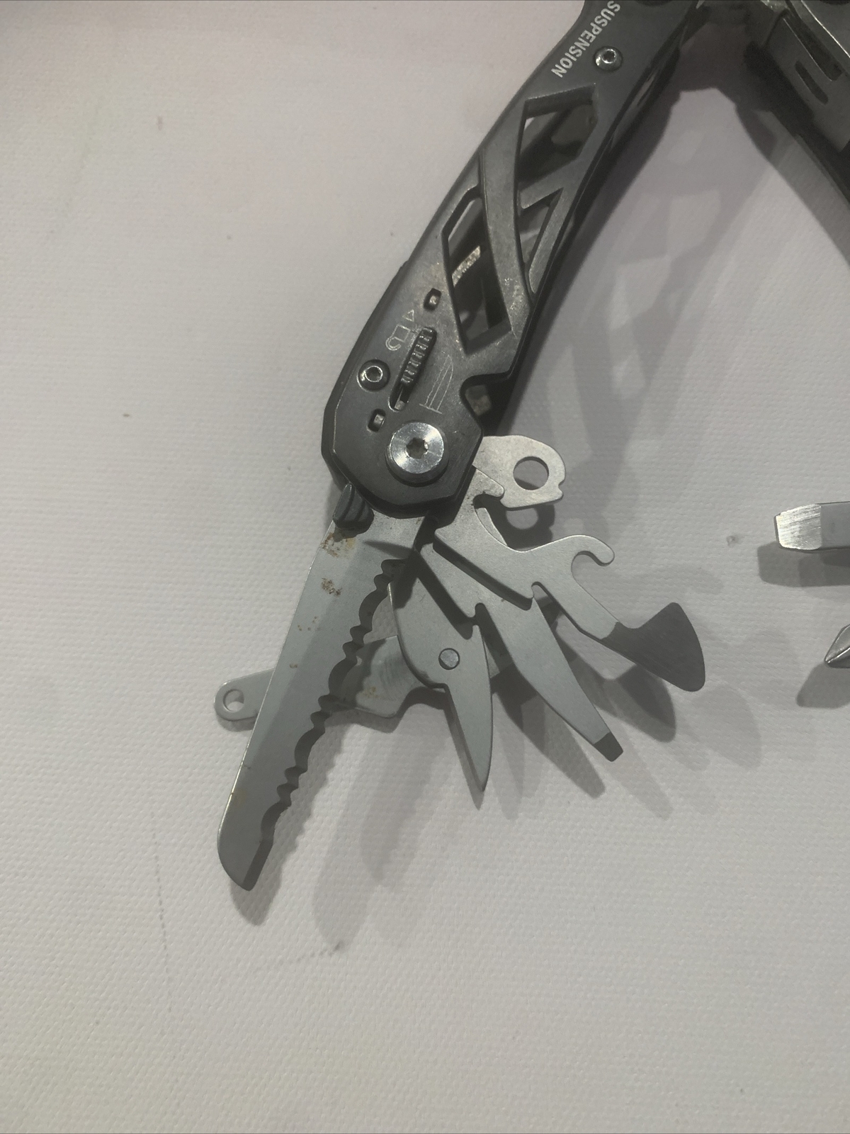Gerber Suspension Color Black  Multi Tool New clean item With Nylon Sheath Case