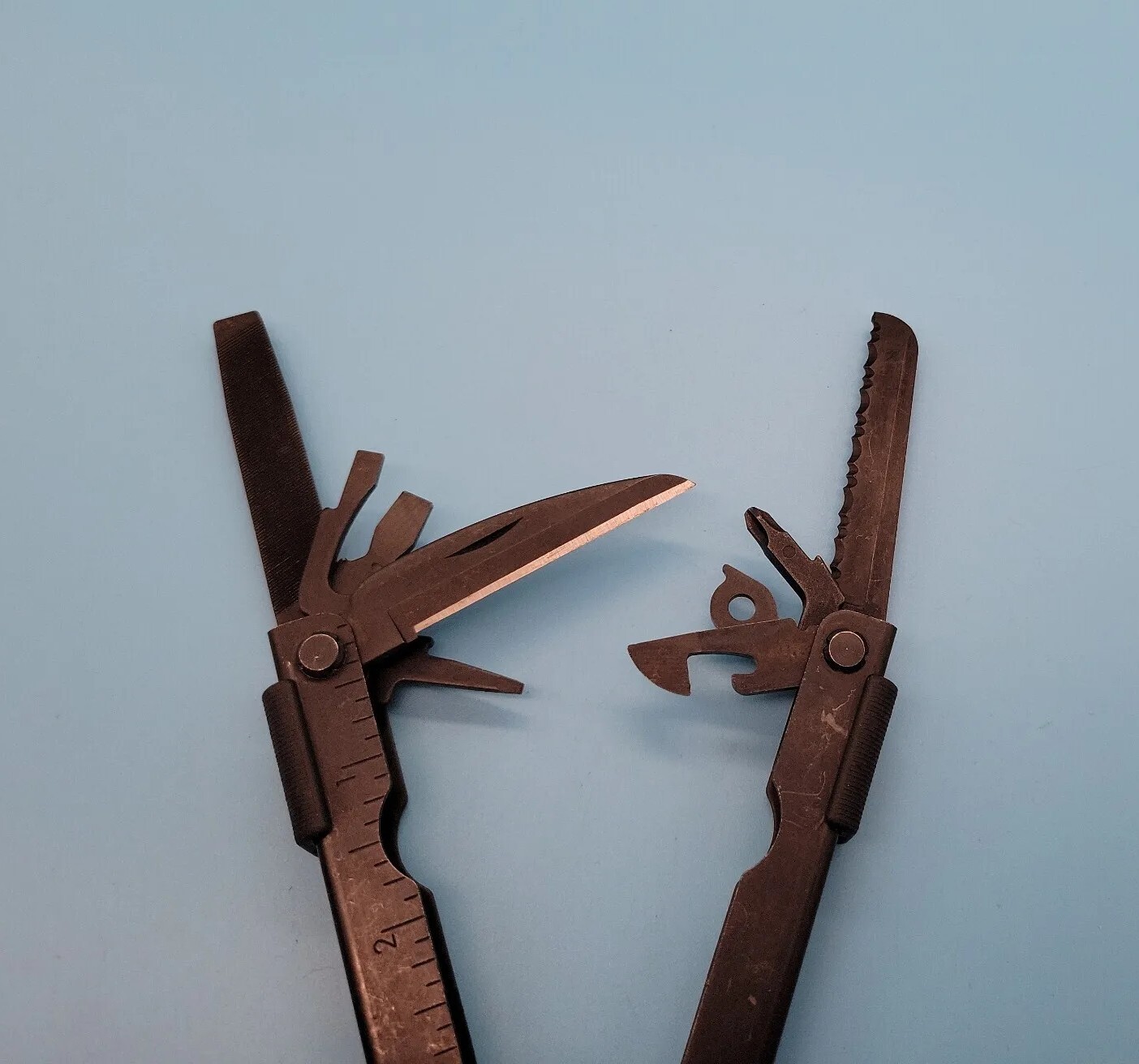 Gerber USA Multiplier MP600 Multi-Tool Black Needle Nose Pliers Carbide Cutters