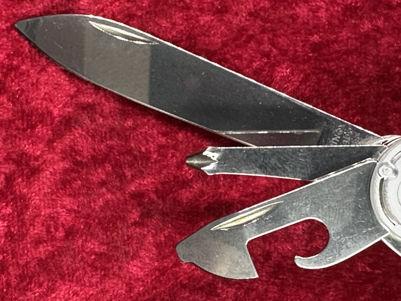 Victorinox SwissChamp SilverTech Swiss Army Knife 91mm 21 Tool 8 Layer (674)