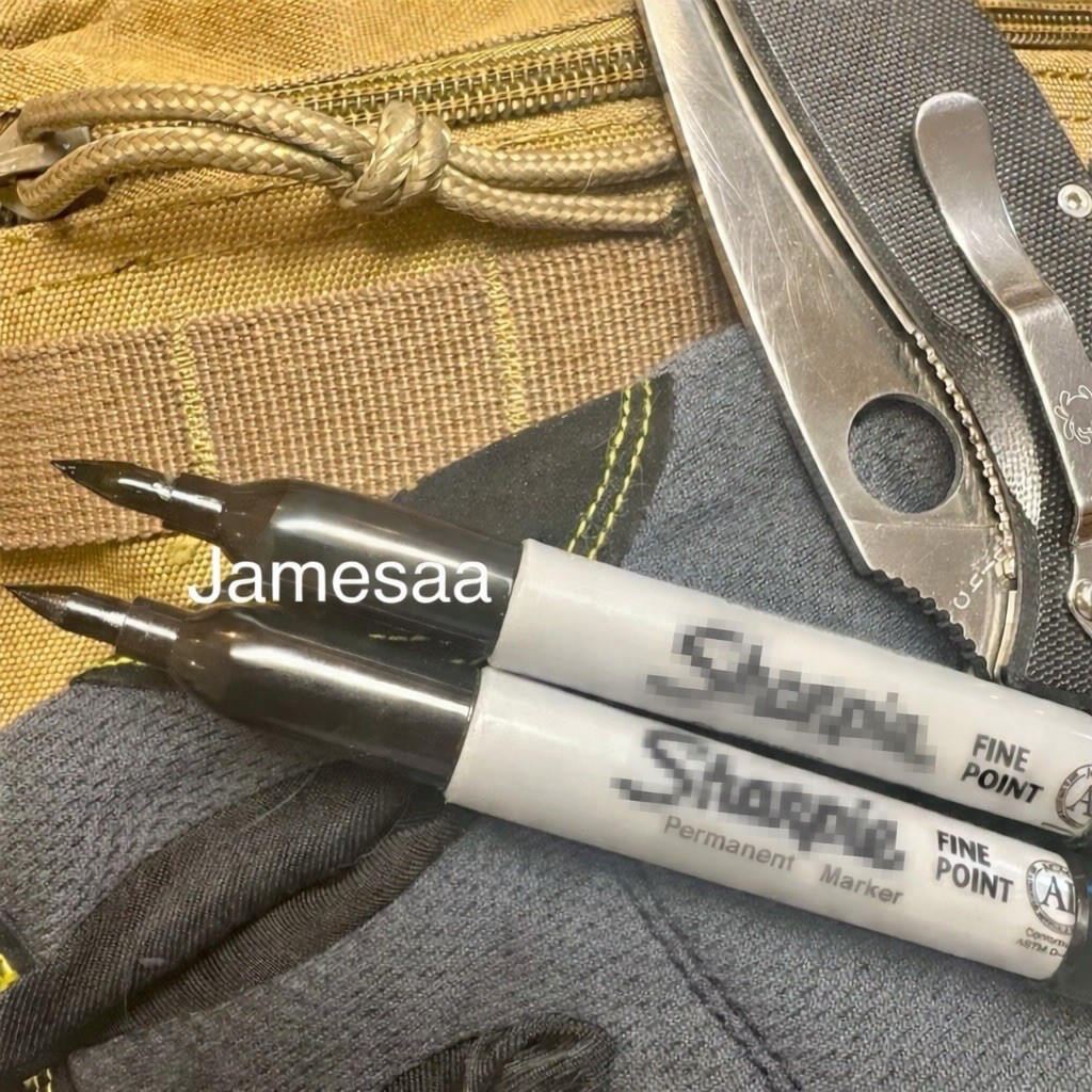 2 Black Markers,awl,knot Tool,G10 Multitool