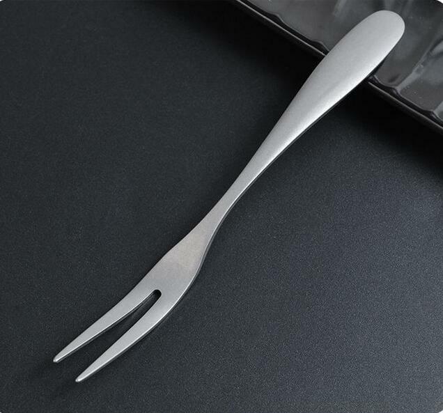 Portable healthy tableware Pure Titanium ableware fruit Fork Camping EDC Tools