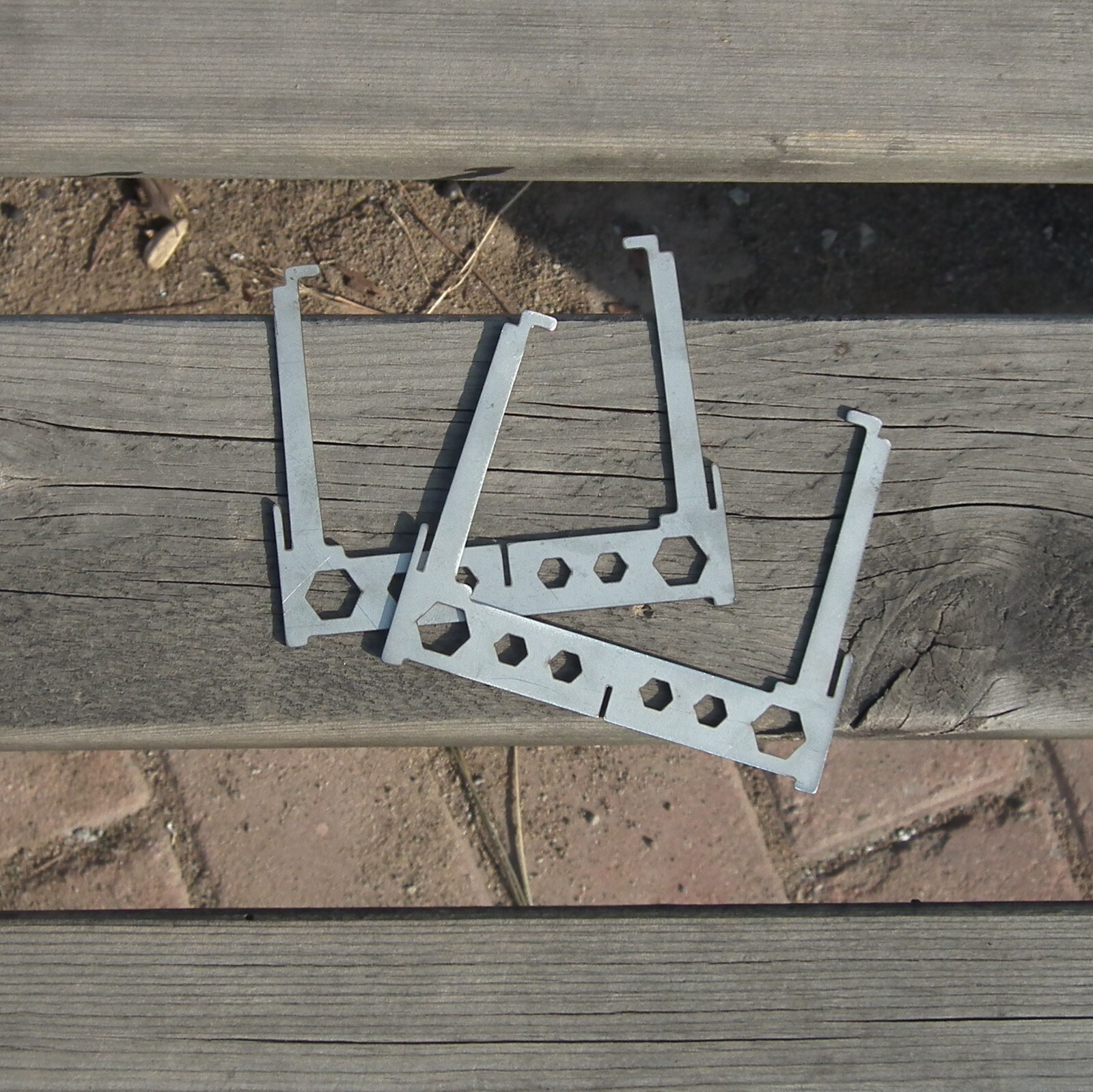 STAINLESS STEEL ALCOHOL STOVE HOLDER CROSS STAND RACK SHELF CAMPING OUTDOOR UL