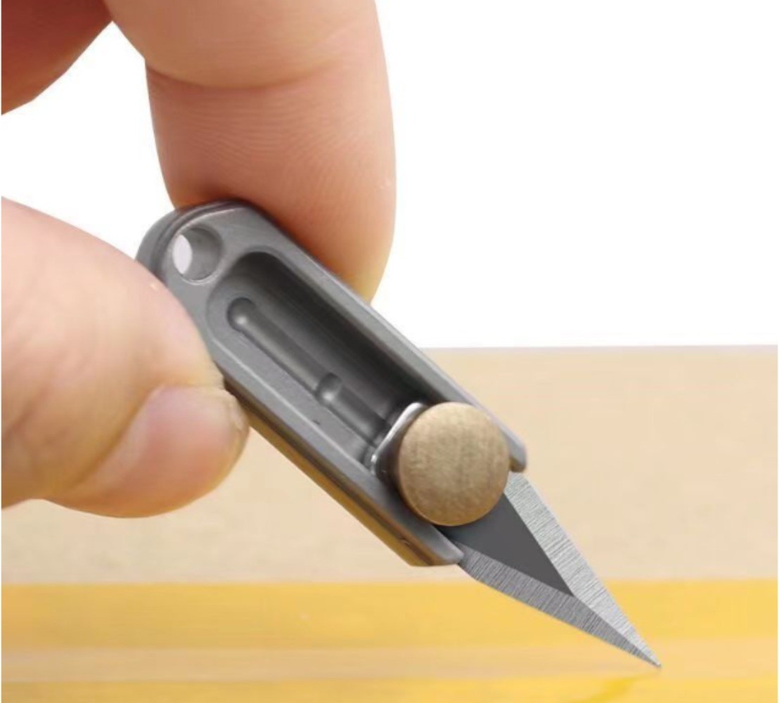 Titanium Alloy Brass Mini Knife Blade Survival Escape Key Chain Pendant EDC TOOL
