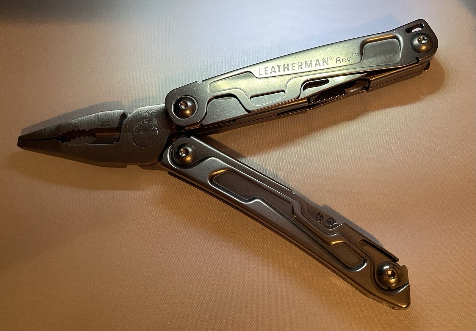 LM89 Leatherman Rev Stainless W/ Nylon Sheath