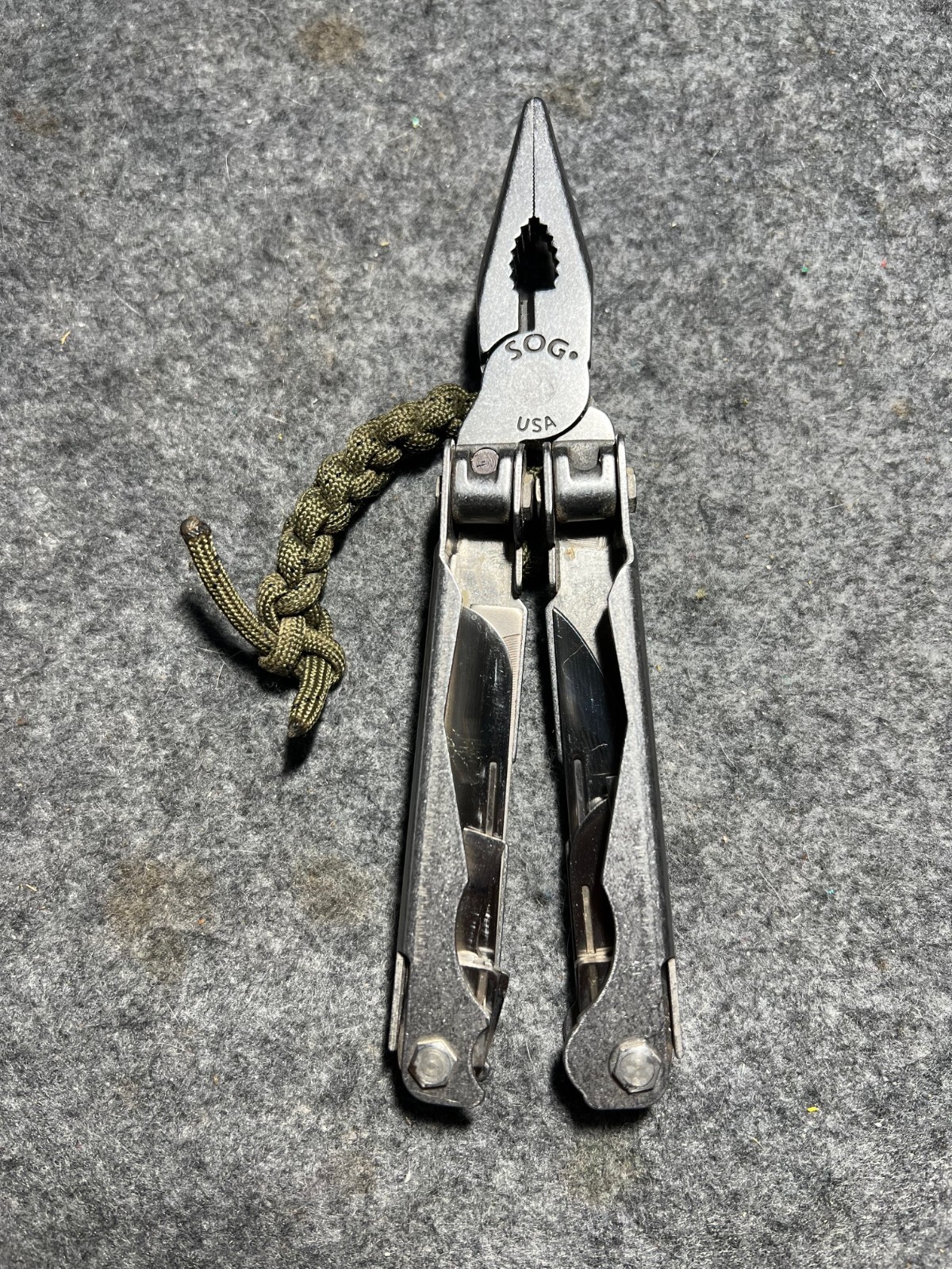 SOG Para Multi-Tool with Nylon Sheath and Lanyard