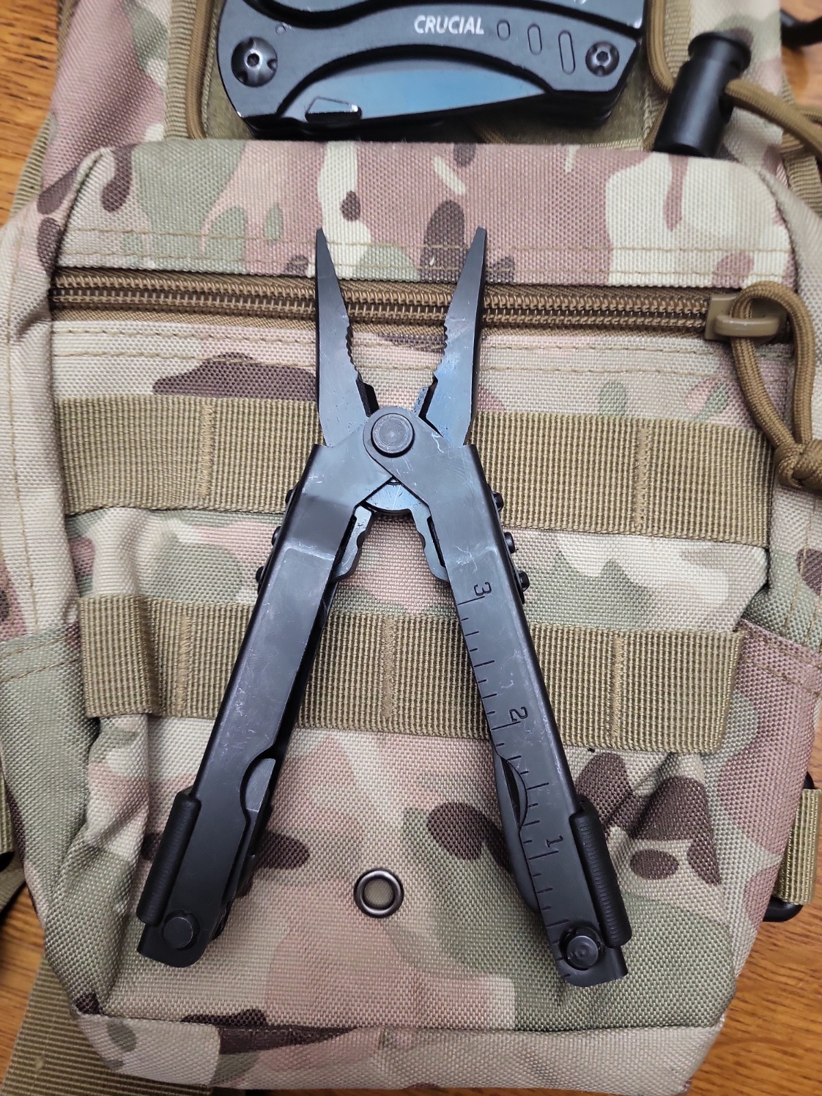 Gerber Multi-Tool Lot Crucial Multiplier & Dime Knife Lot