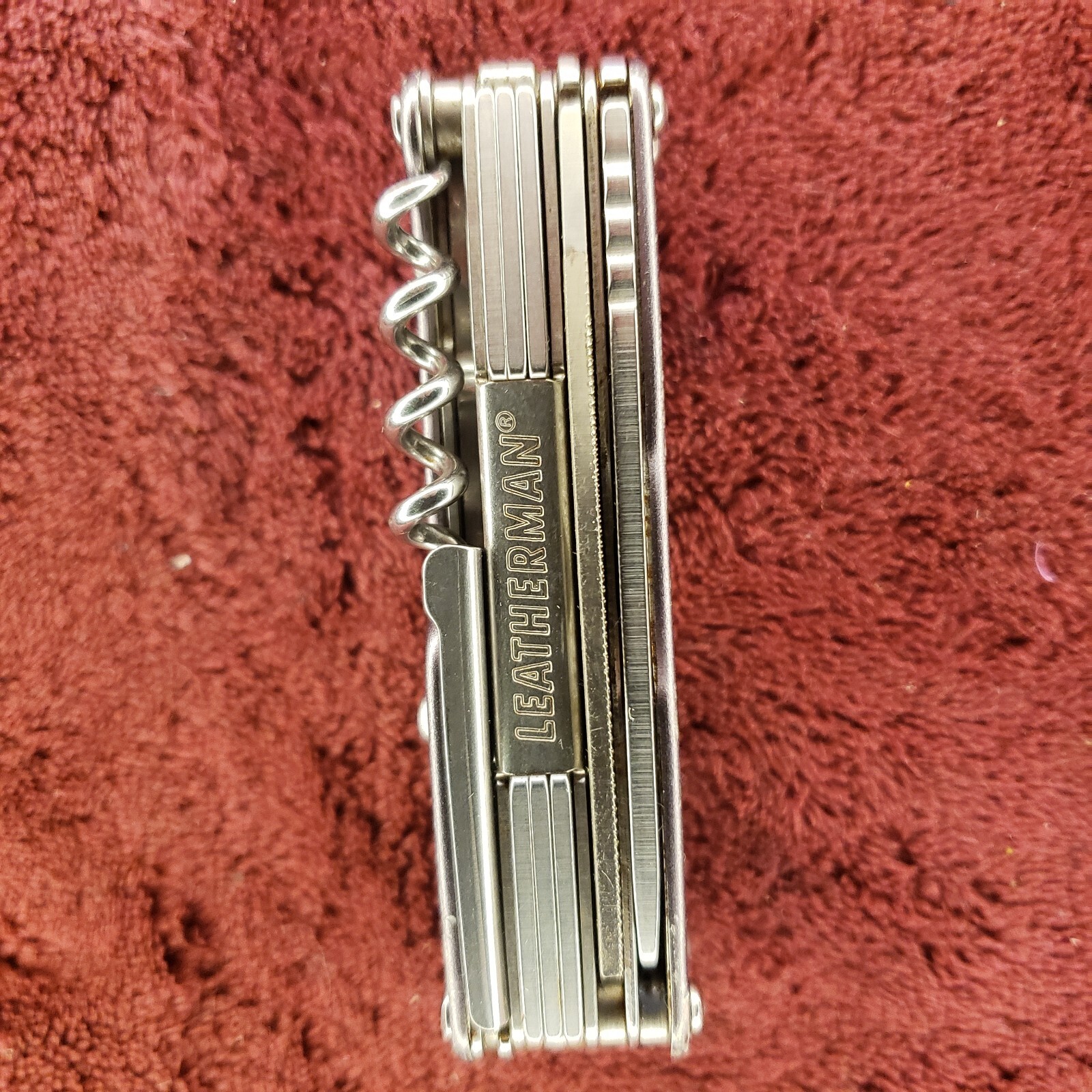 Leatherman Juice XE6 Multi-Tool Grey Retired Pliers Multi Tool read