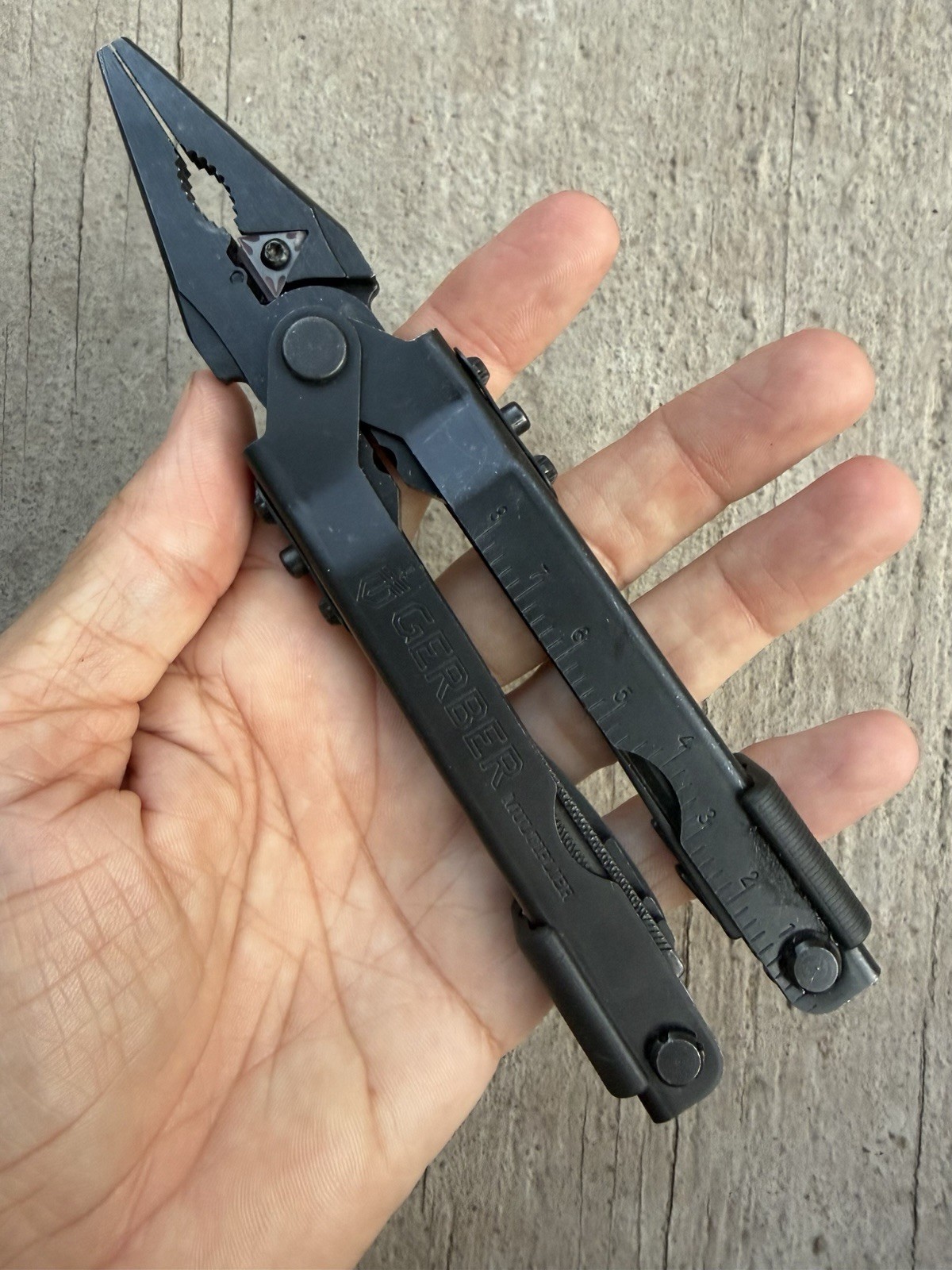 GERBER MP600 MULTI-PLIER TOOL MILITARY, HUNTERS BLACK OXIDE W/ACU CASE/POUCH EXC