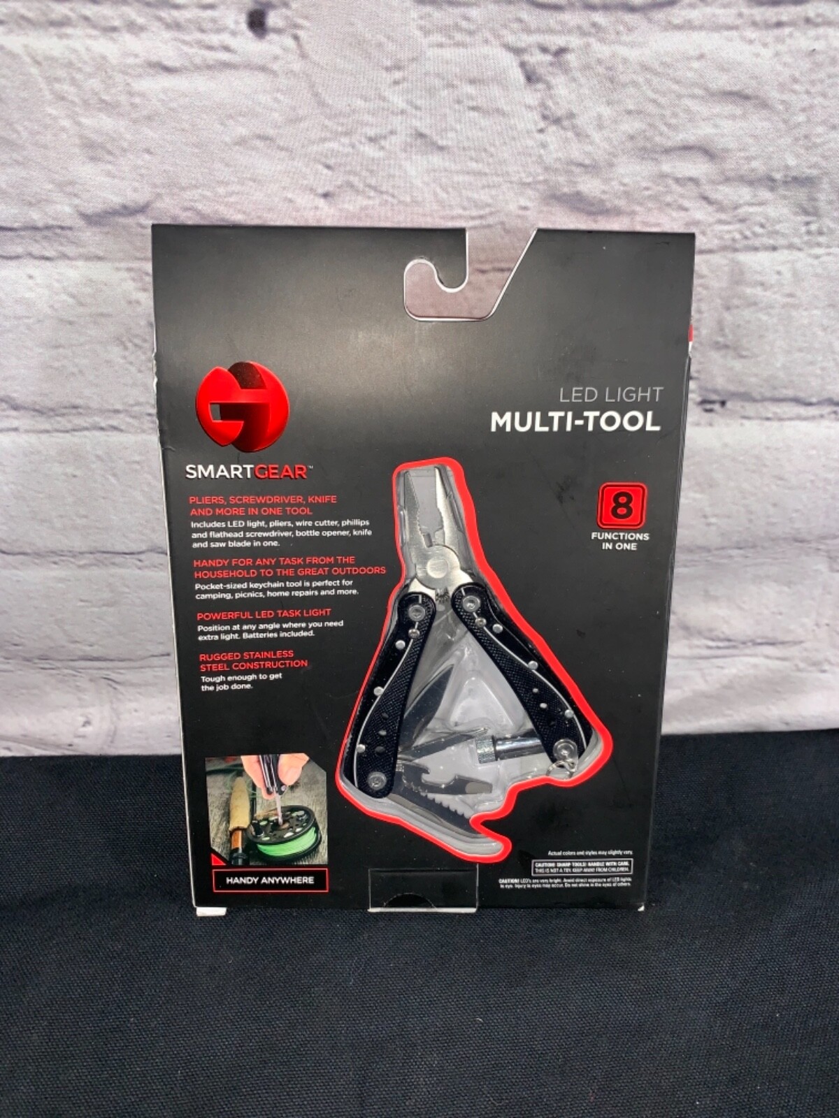 NEW Smart Gear 8 in 1 Flashlight Multi-Tool function