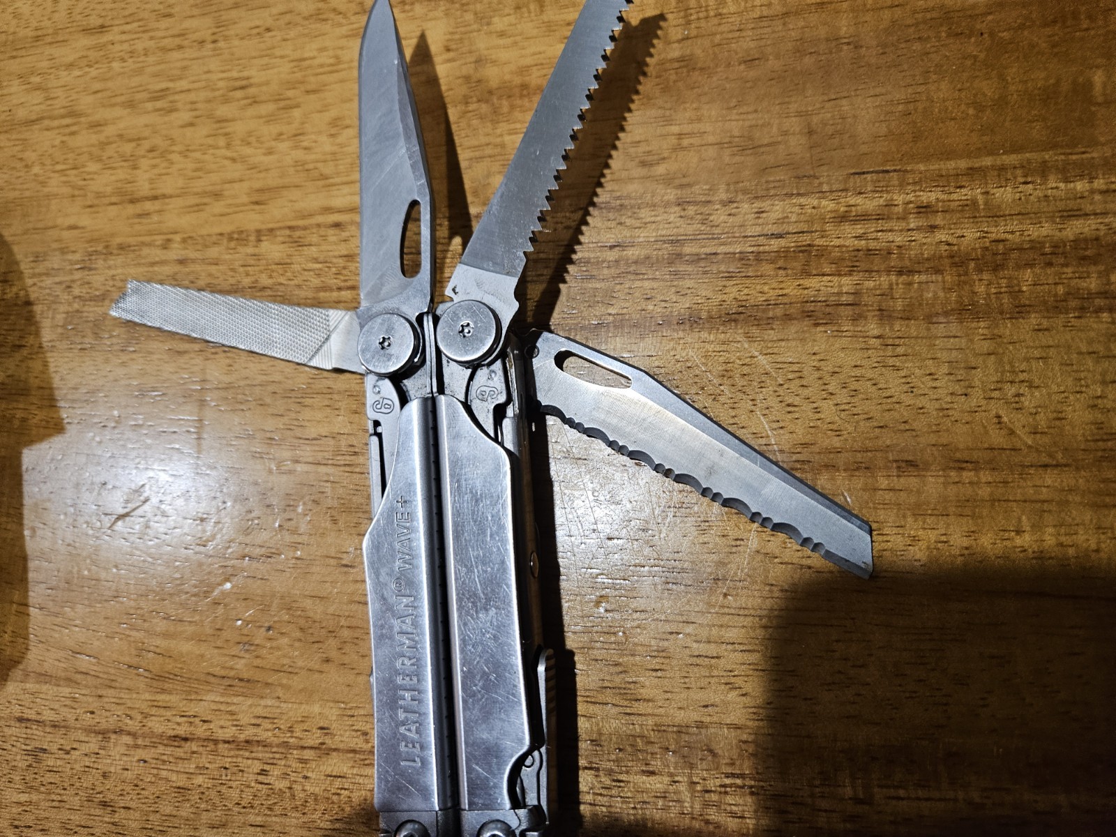 Leatherman Wave Plus + Multi-Tool! FAST SHIPPING! SILVER WITH SHEATH!