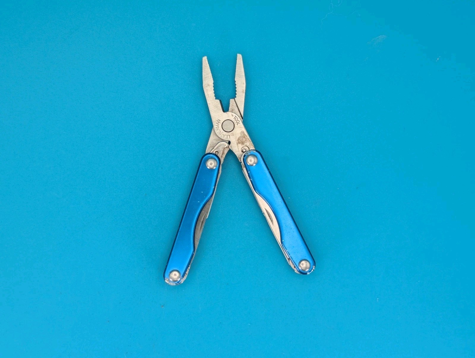 Leatherman Squirt P4 Multi-Tool, Key Ring, Retired, BLUE!