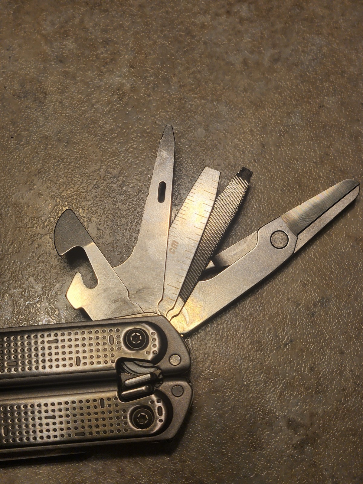 Leatherman Free P2 Stainless Steel Multi-Tool Silver