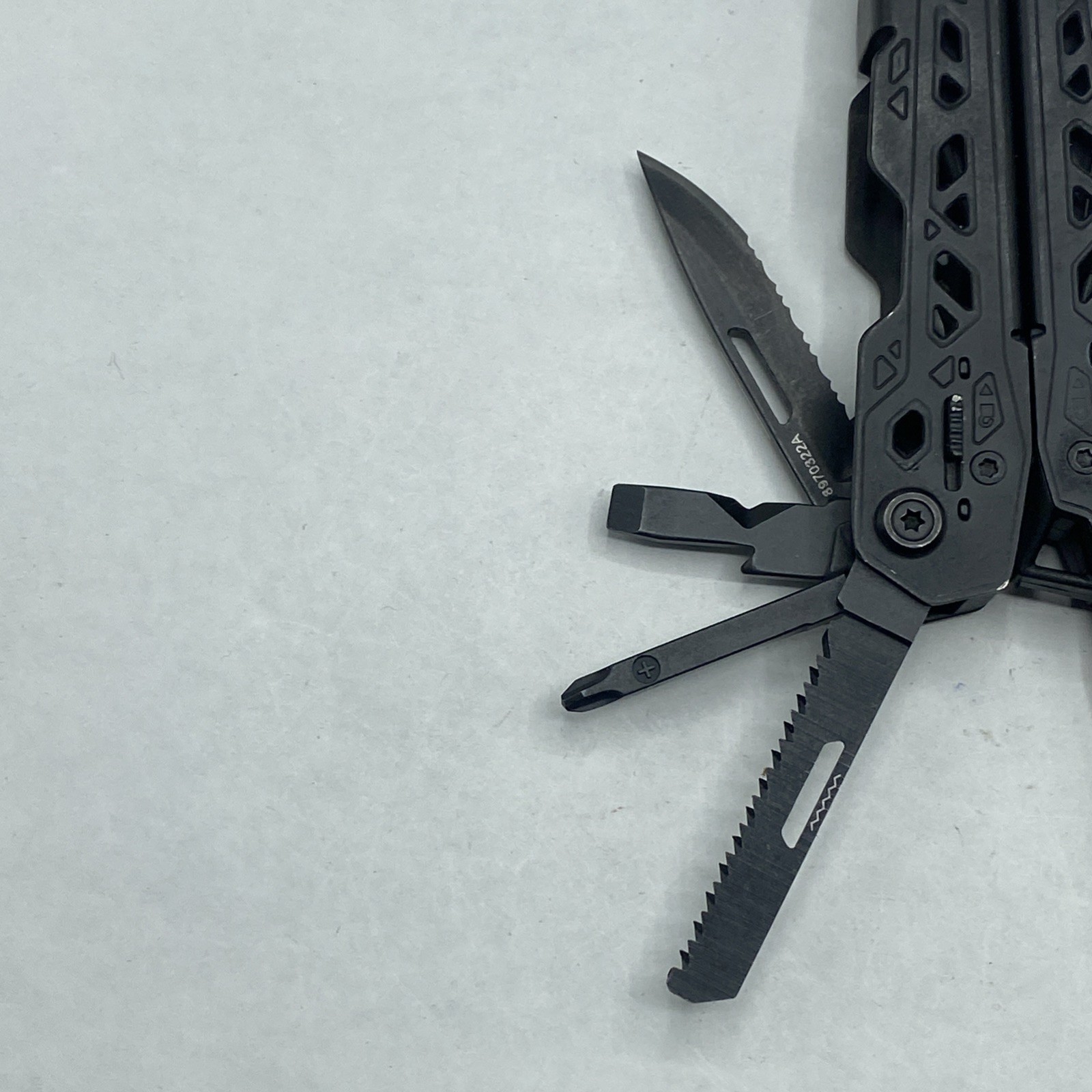 Gerber Truss Multi Tool with Sheath – Black