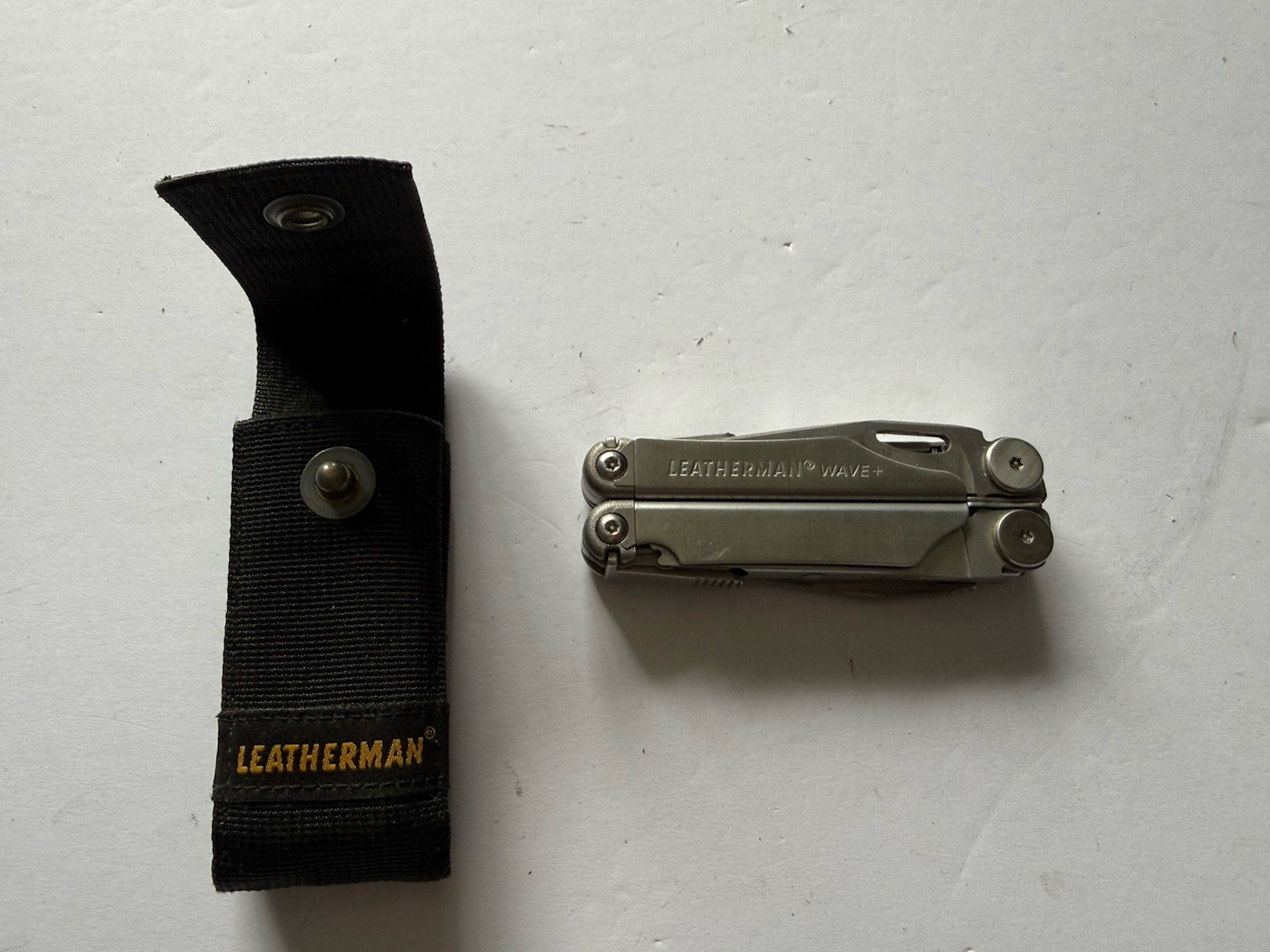 Leatherman Wave Plus + Multi-Tool! SILVER & BLACK! WITH SHEATH! FAST SHIPPING