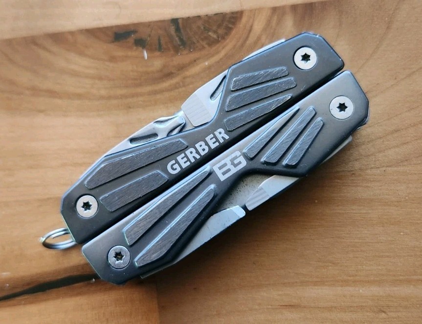 Gerber BG Compact Gray Mini Multi-Plier Knife Multi Tool – Great Cond. – Y20
