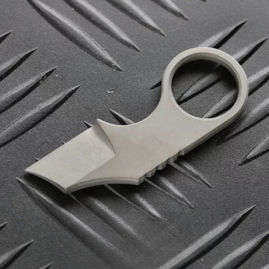 Titanium alloy keychain EDC Necklace pendant – 8cm
