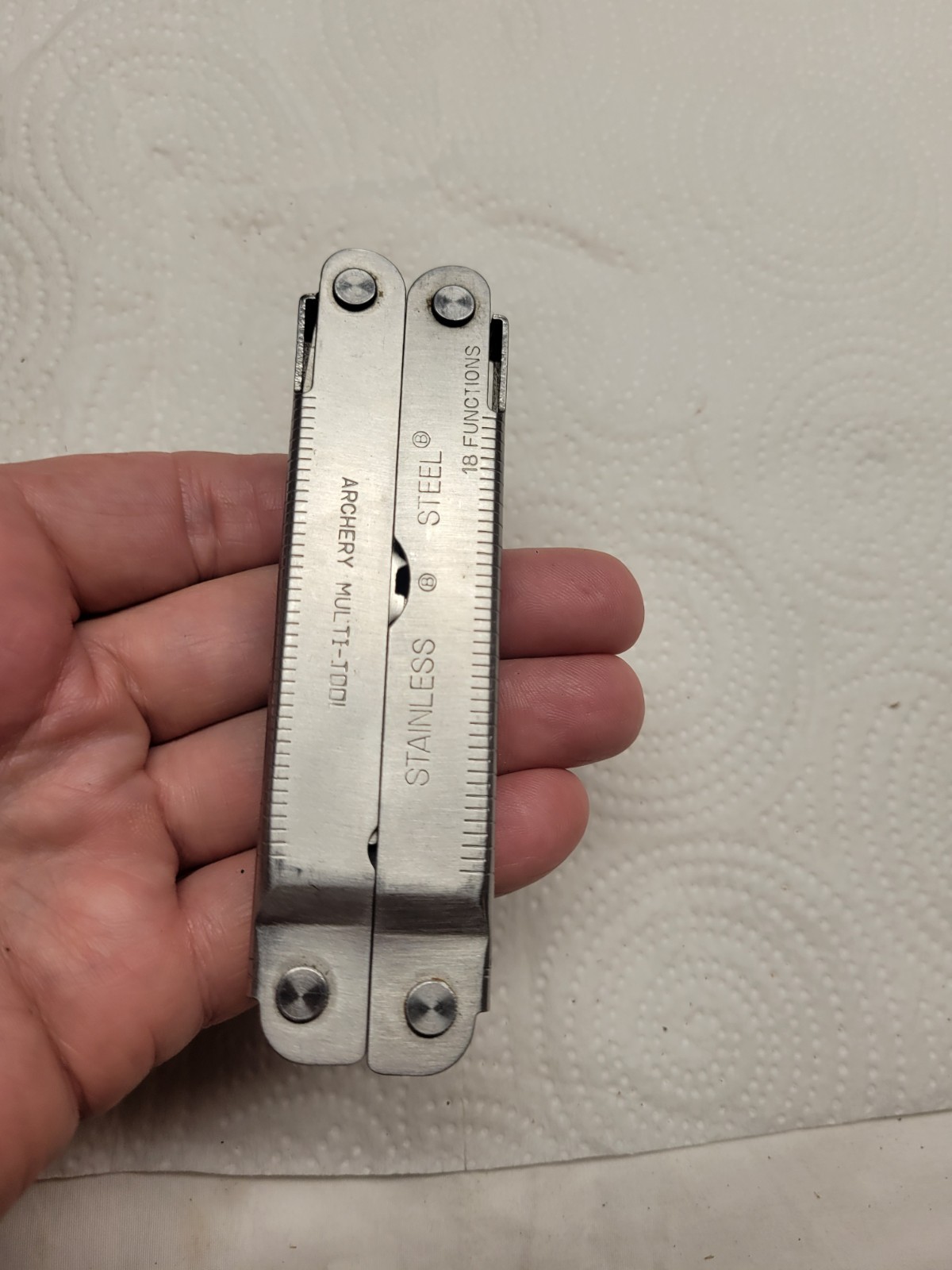 VTG 15 Function GAME TRACKER Archery Multi Tool Knife Nockset Pliers Saw EXC