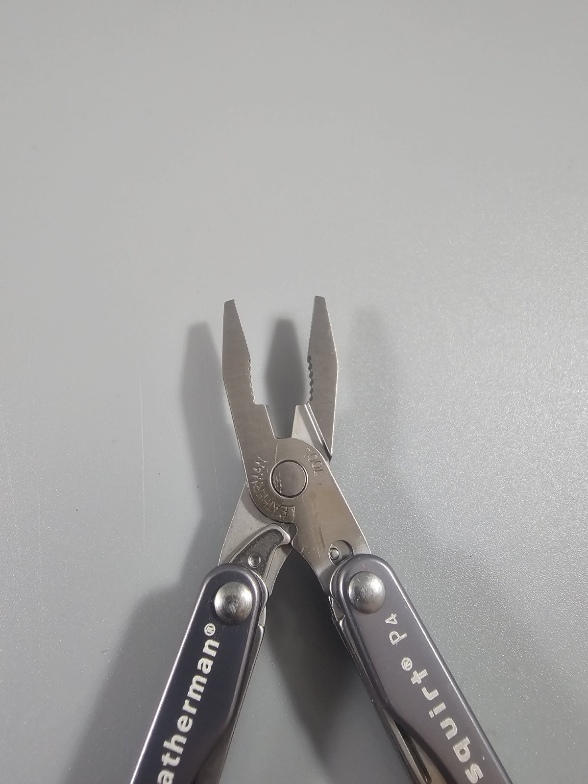 Leatherman Squirt P4 UTAH NATIONAL GUARD Gray Multi-tool Knife – Very Clean