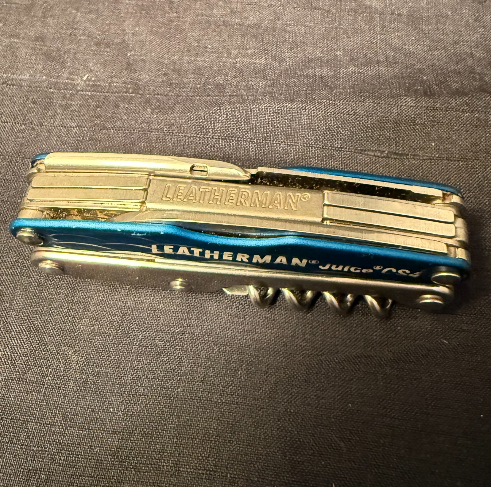Leatherman Juice CS4 Blue & Silver Multi Tool
