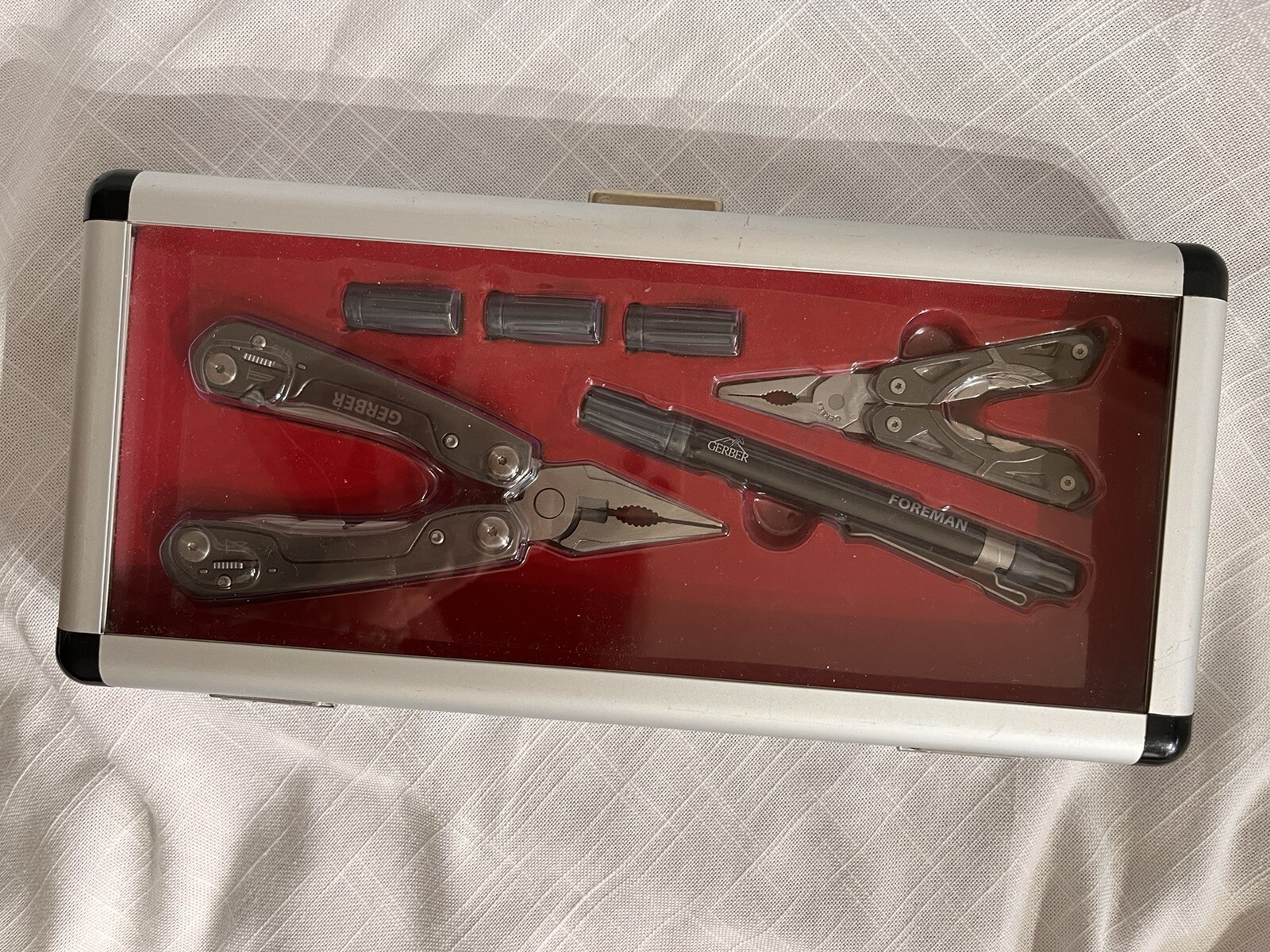Gerber Multi Pliers & Multi Tool Knife 4 Color LED Flashlight Gift Set Hard Case