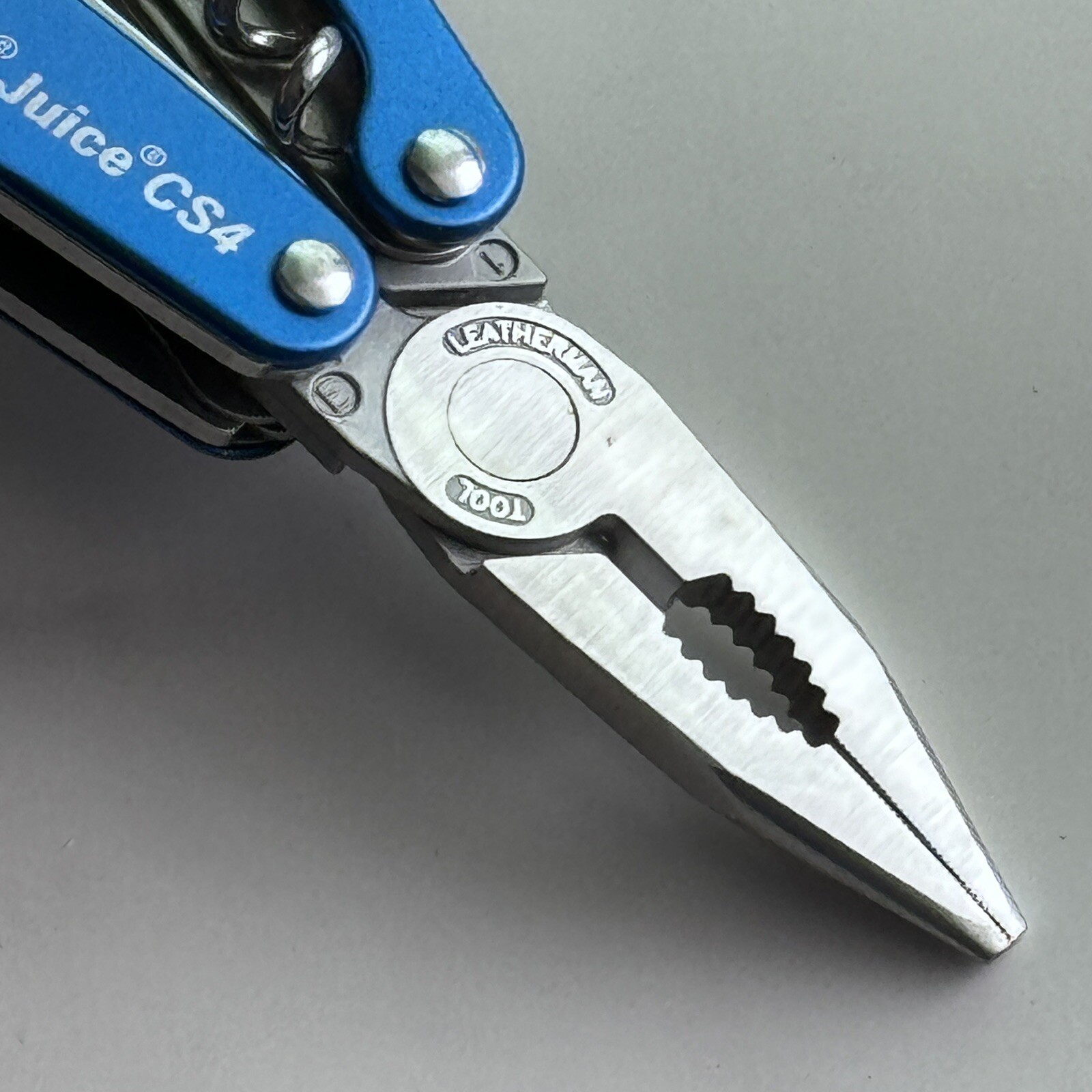 Leatherman Juice CS4 Glacier Blue multitool. Early variant