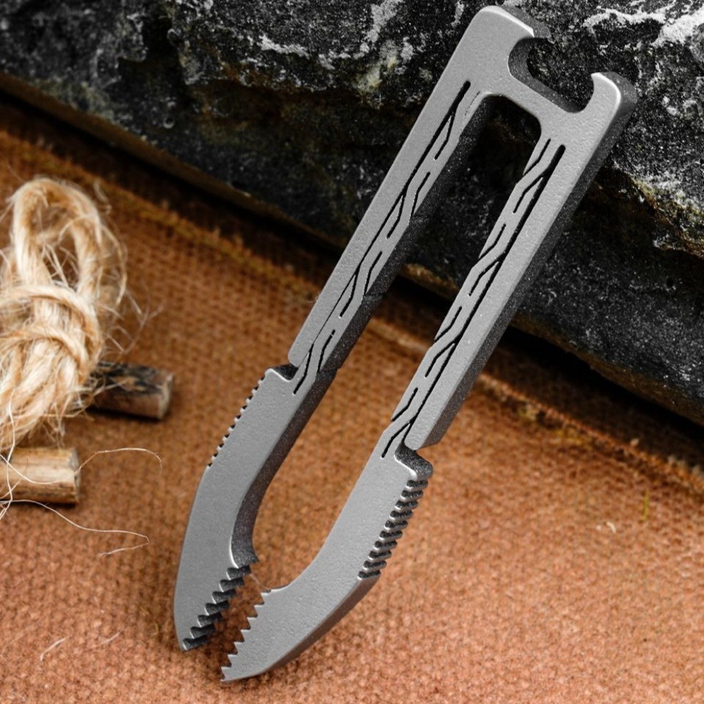 Titanium Alloy Serrated Tweezers Buckle Clip Portable Outdoor EDC Multifunction