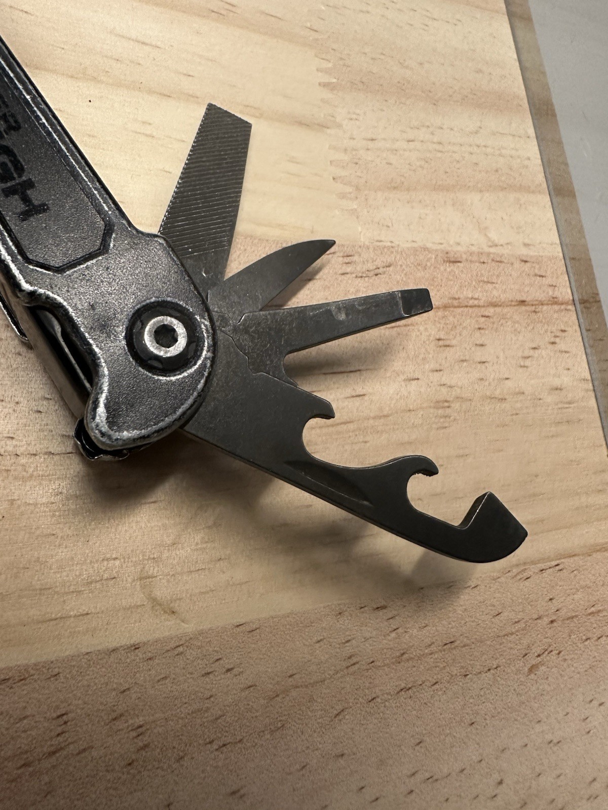 Hyper Tough 10-in-1 Multi-tool Letterman Style Locking