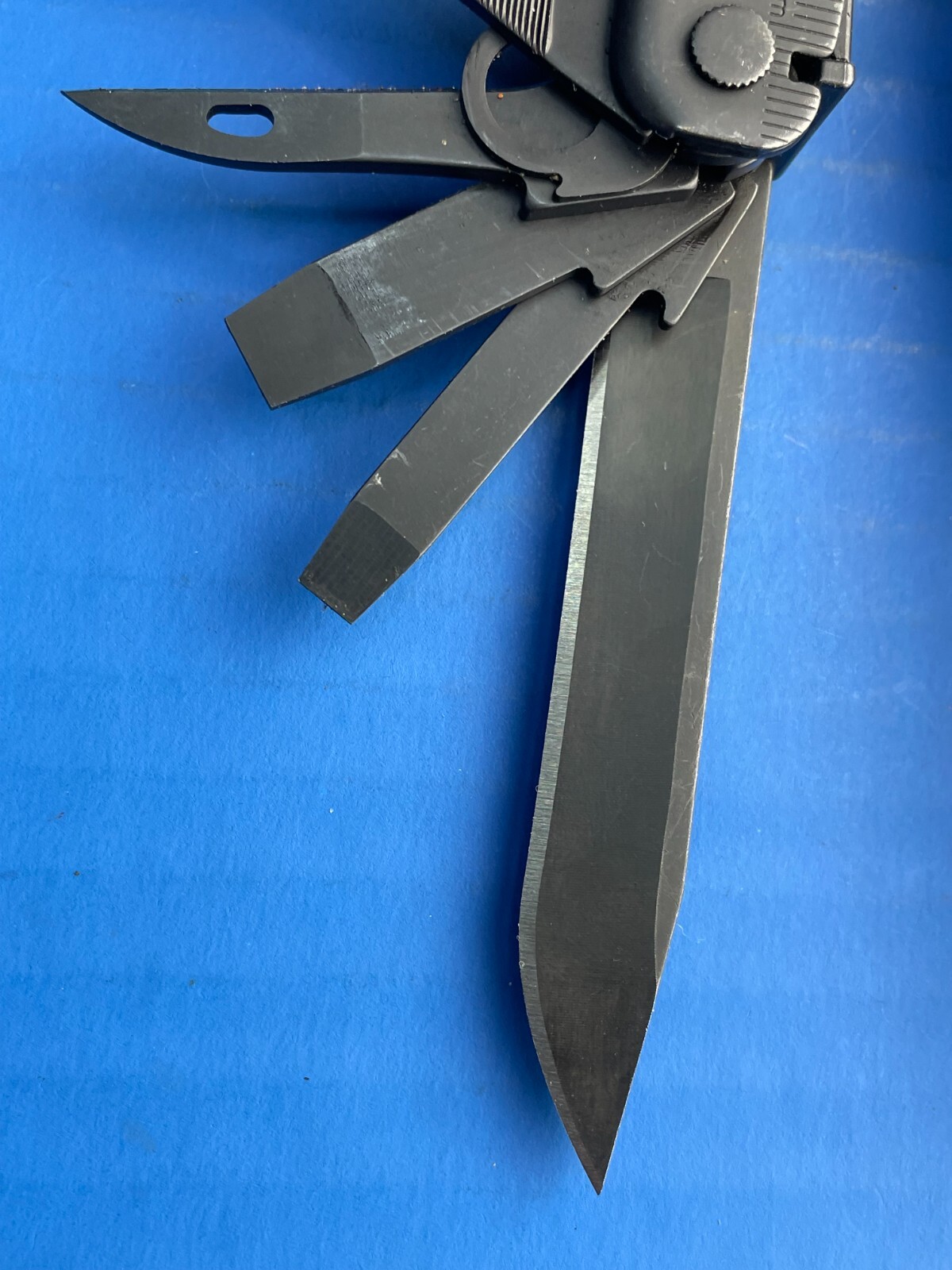Leatherman Super Tool 300 Multi-Tool multi tool Black Oxide
