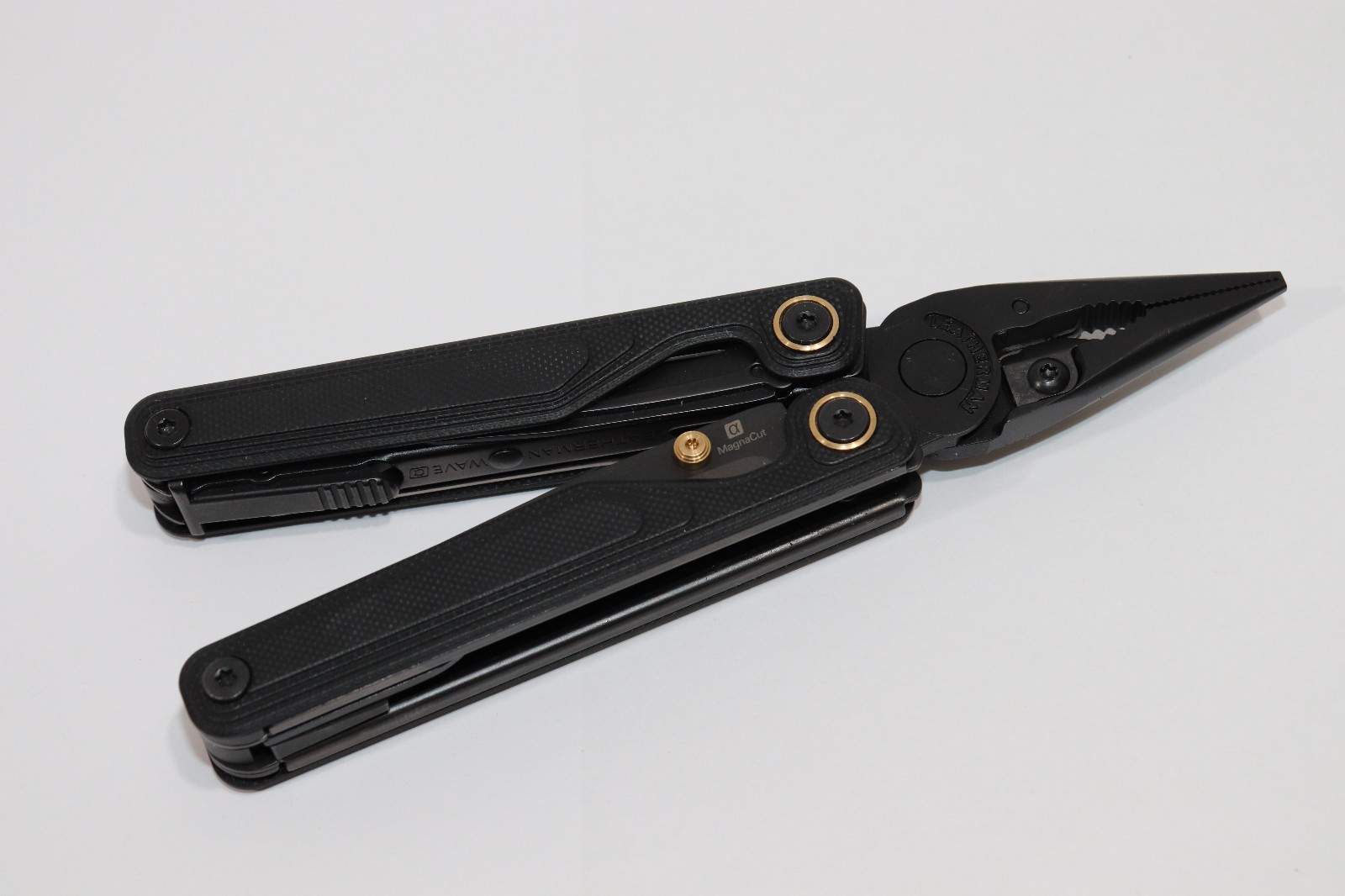 Leatherman Wave Alpha Multitool Black Oxide New (Open Box)