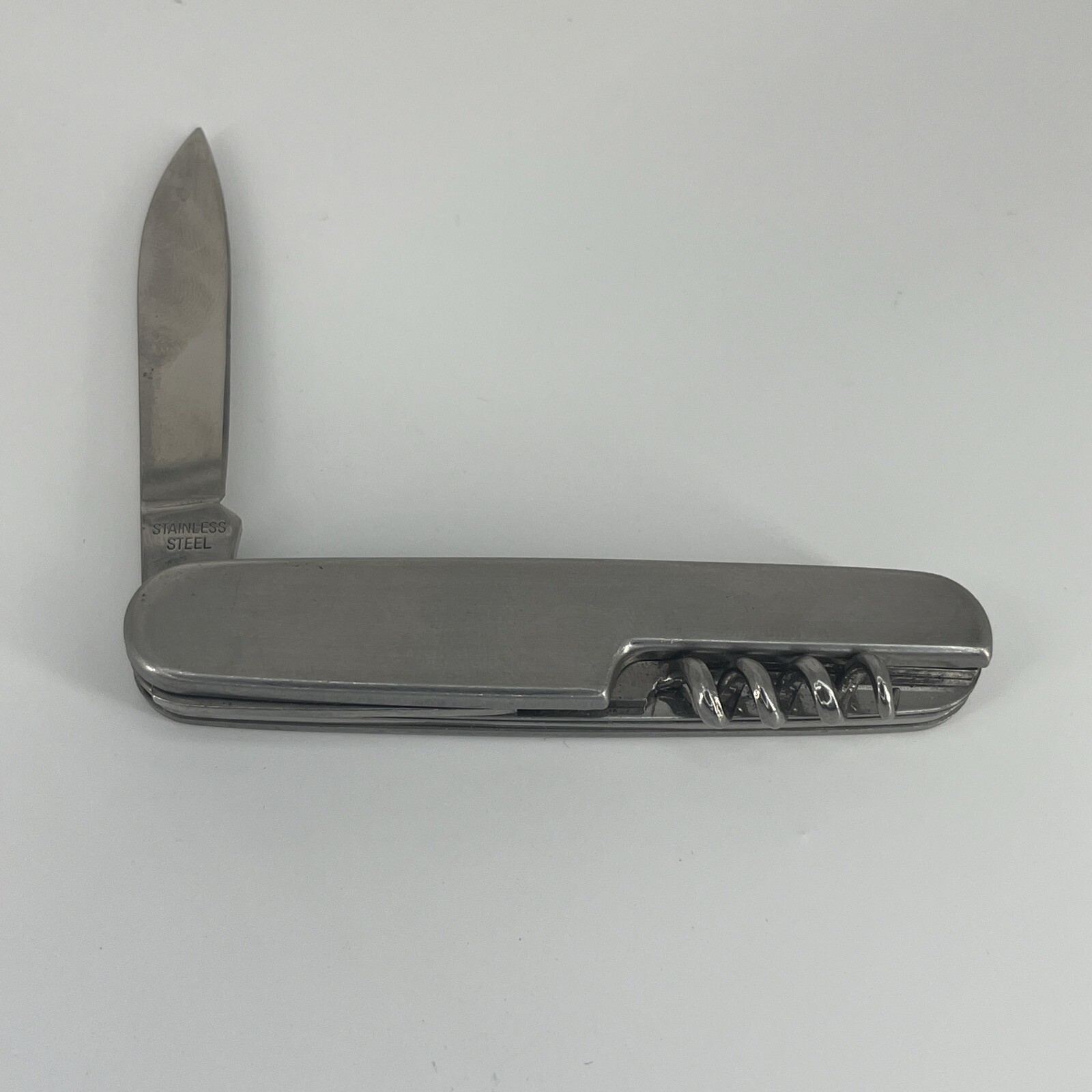 National Geographic Adventure Folding Knife Multi-Tool Bottle Opener Corkscrew