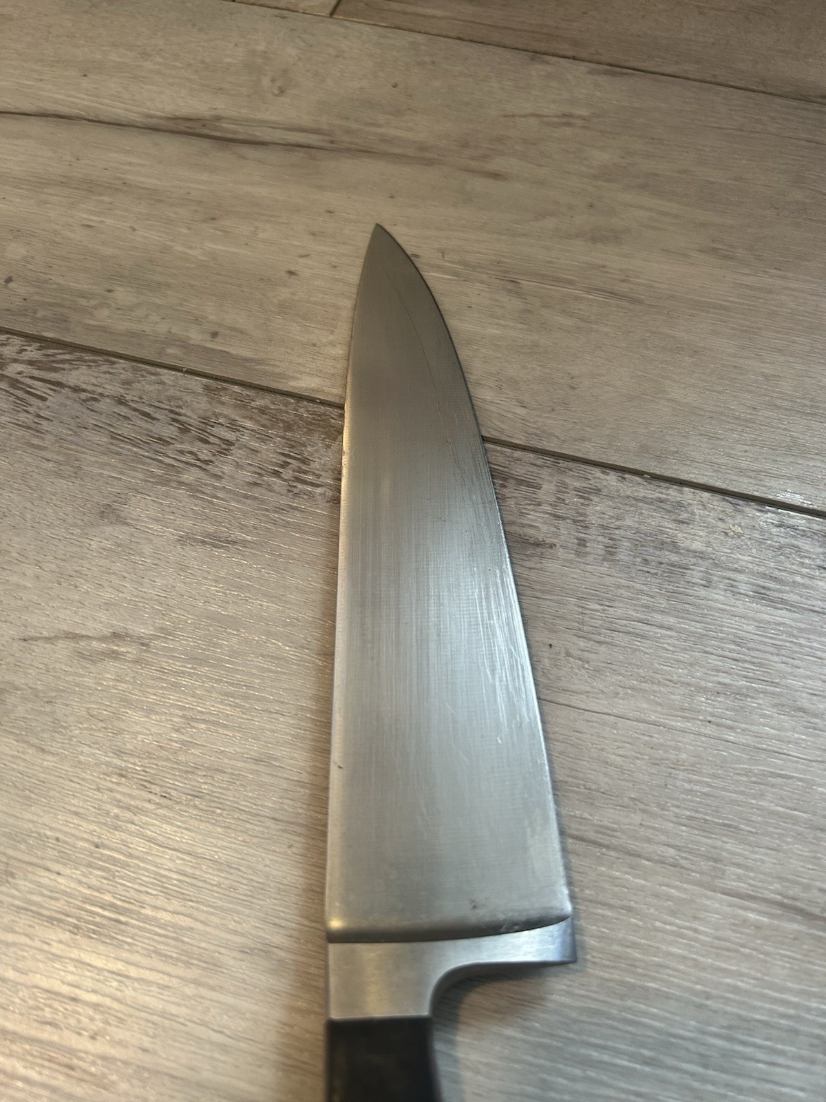 J. A. Henckels International Classic 31161-200 8″ Stainless Chef’s Knife