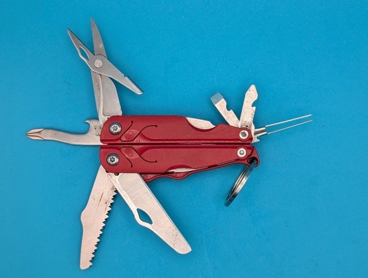 Leatherman Leap Red MultiTool Pliers Knife Scissors Tool Retired W Shealth