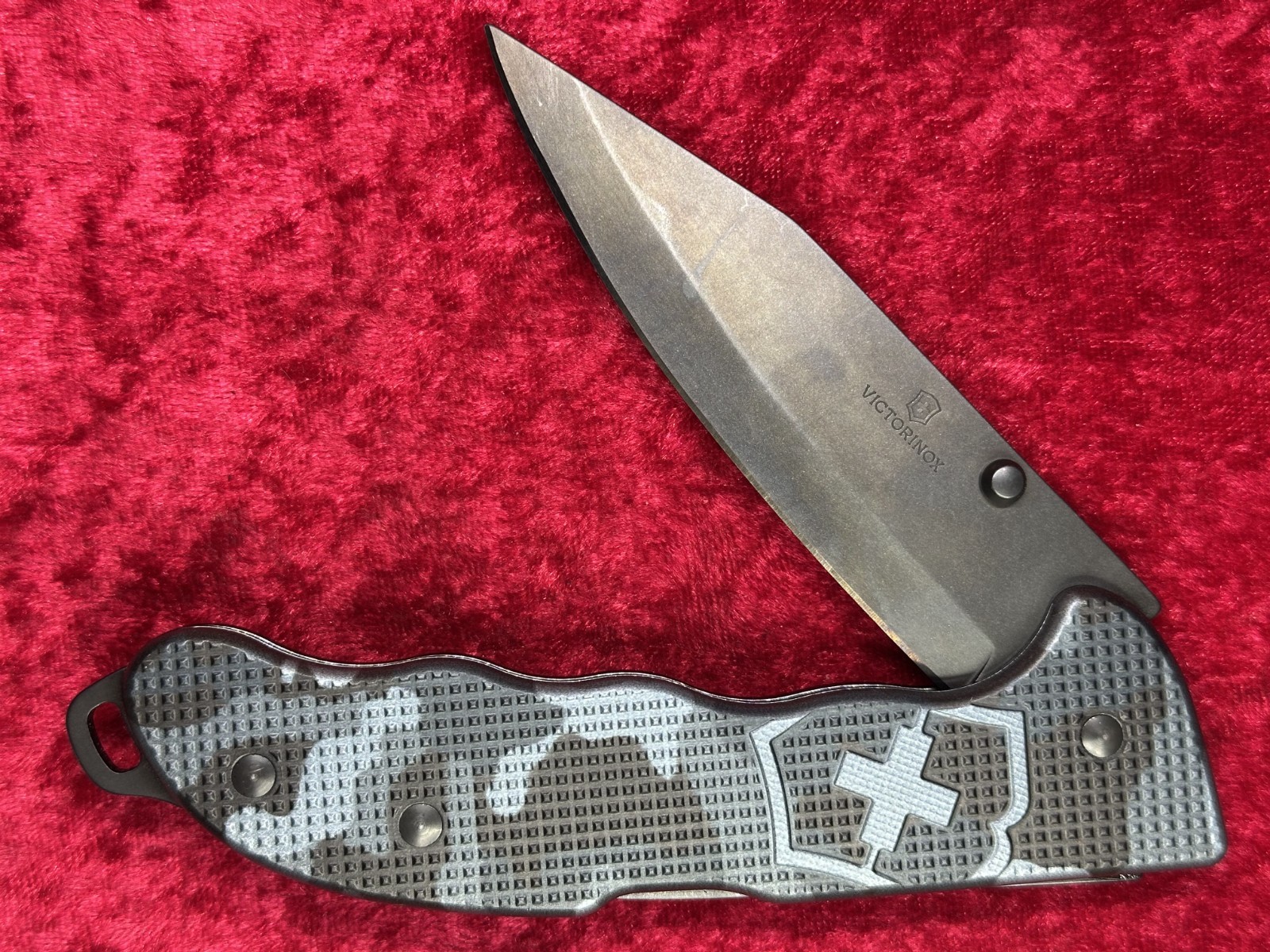 Victorinox Evoke BSH Alox Navy Camo Large Swiss Army Knife w/Pocket Clip (623)