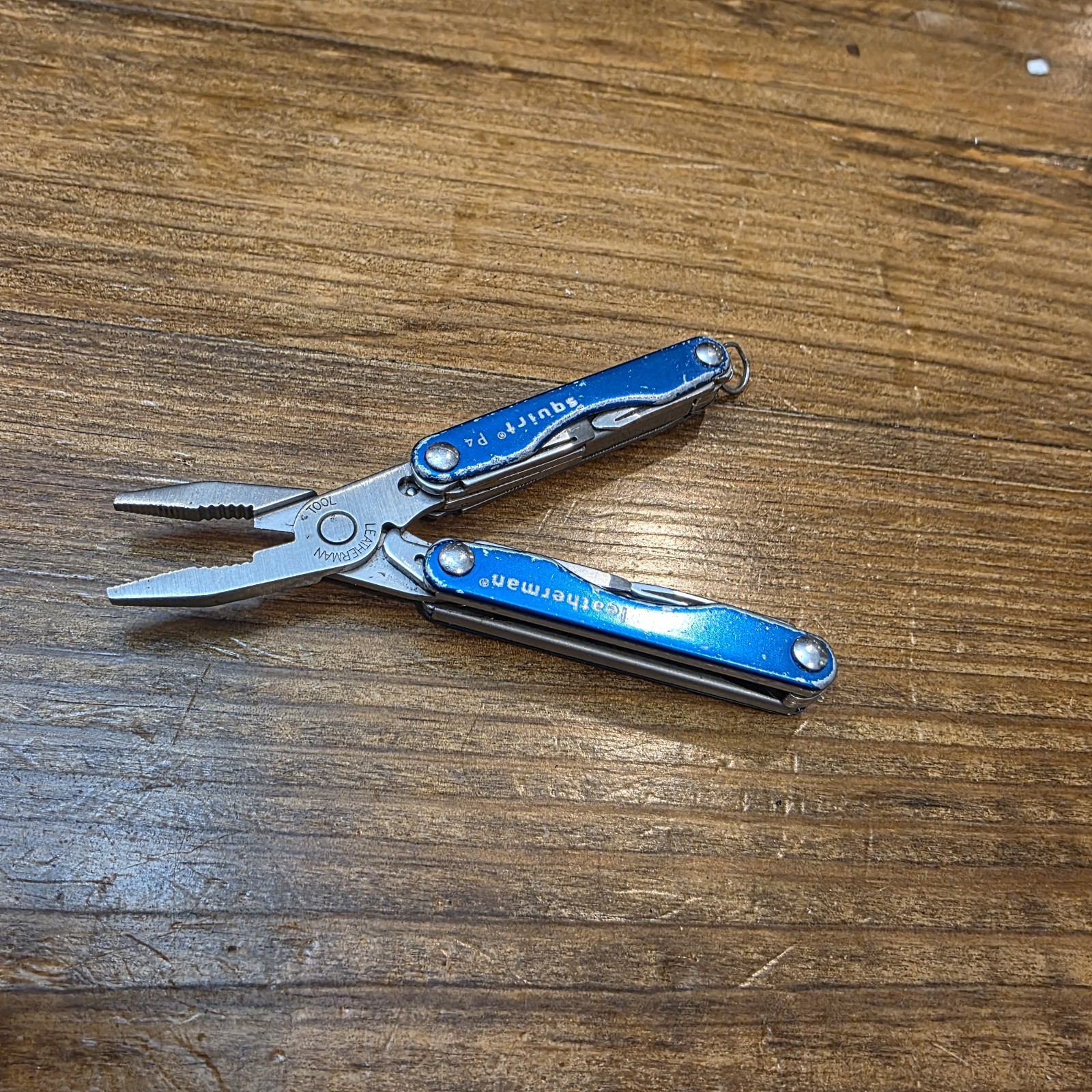 Multi Tool Leatherman Squirt P4 Blue knife Pliers Opener Keychain