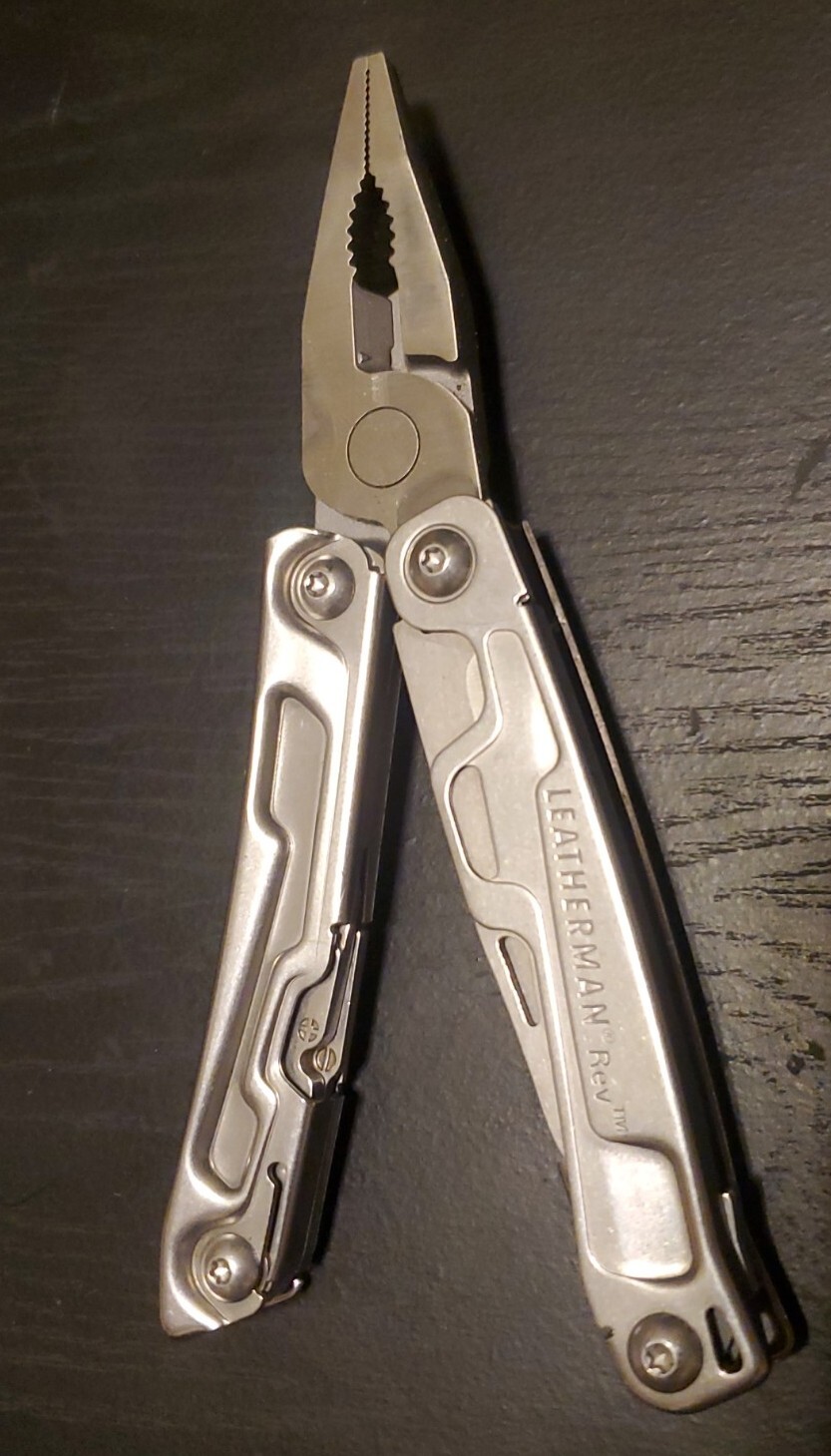 LEATHERMAN REV MULTI-TOOL IS IN PRIMO CONDITION 021