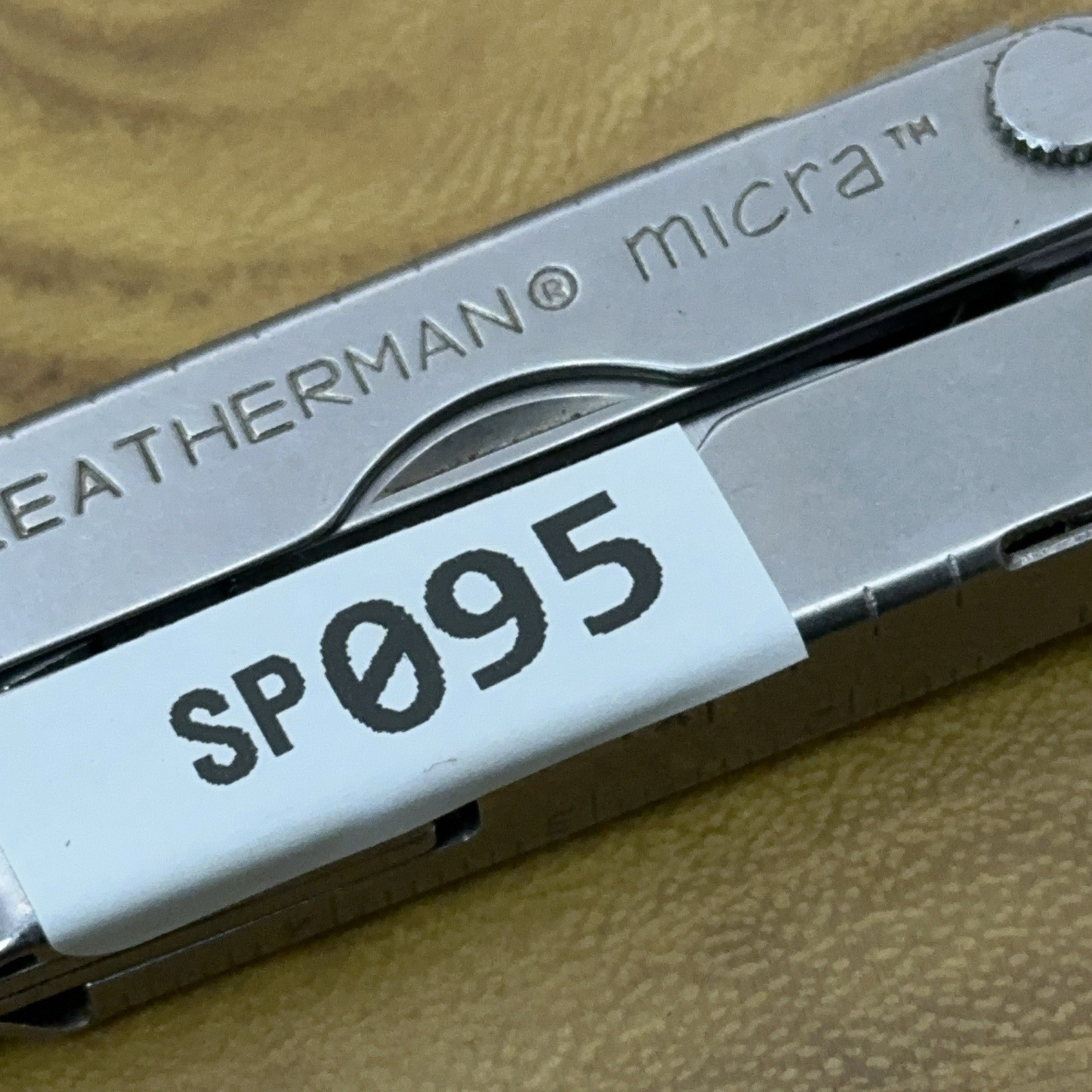 1 Leatherman Micra Stainless Mini Multitool Knife, Stainless Dated 10/09 *READ*
