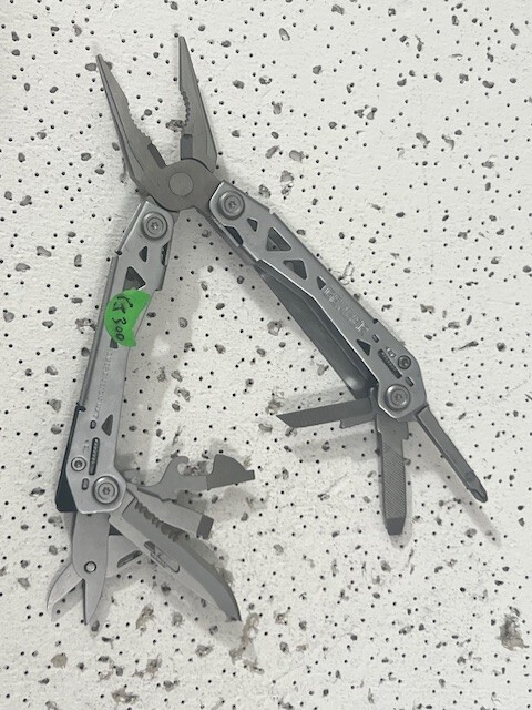 Gerber Suspension NXT Silver Multi-Tool Pilers –