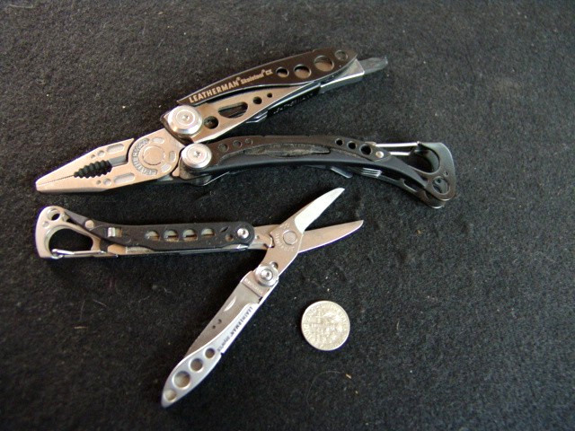 LEATHERMAN SKELETOOL CX-MULTI TOOL & RETIRED STYLE CS-EXCELLENT-LOT 2