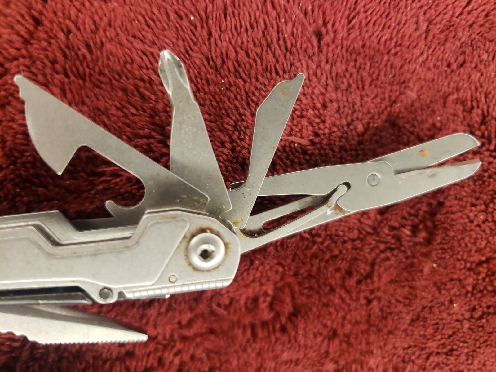 SOG PL1001-CP Stonewash PowerLitre Multi-Tool w/17 Tools corkscrew