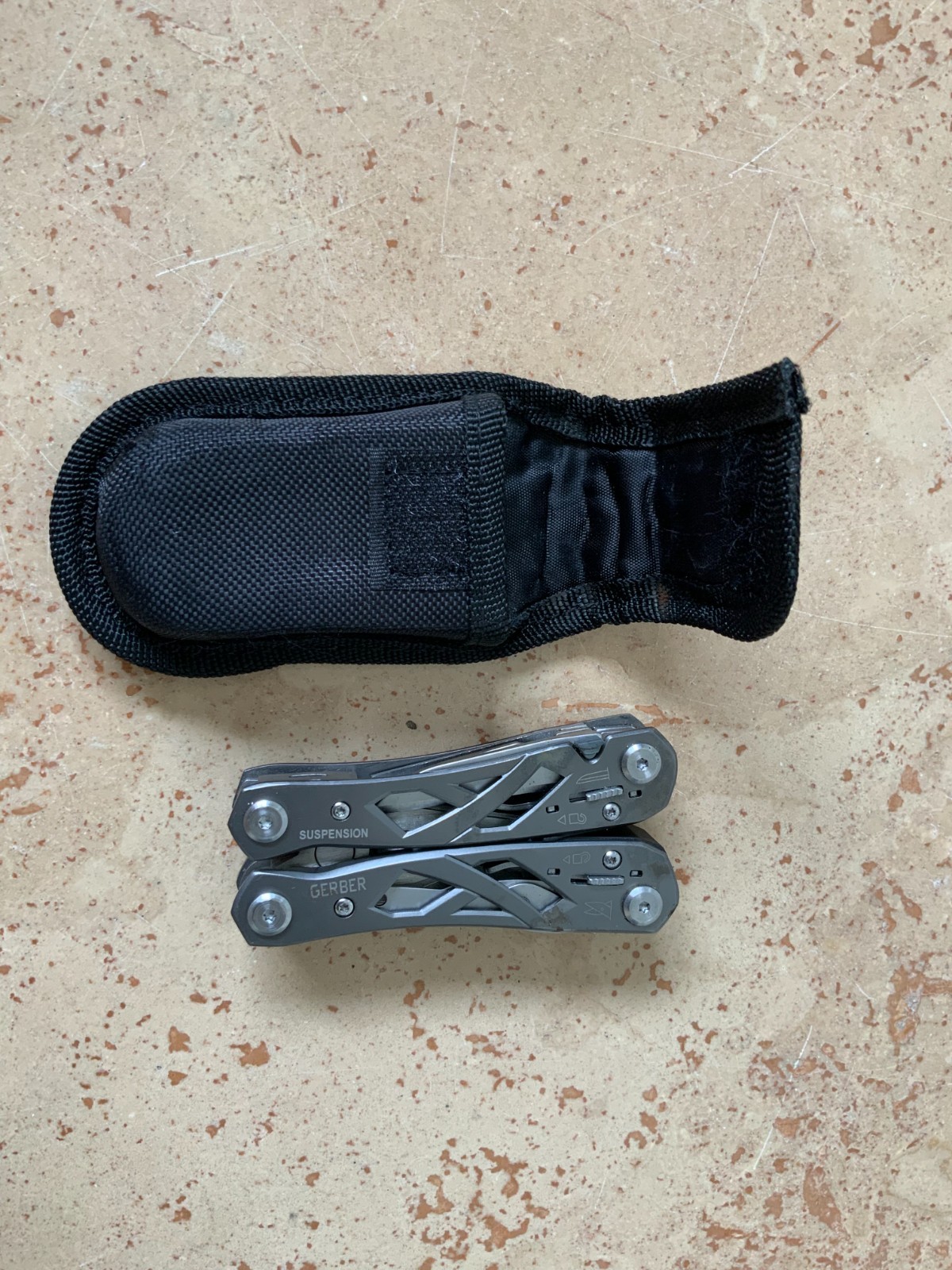 Gerber Suspension Multi Tool Pliers Knife Saw Scissors w Nylon Sheath Gray