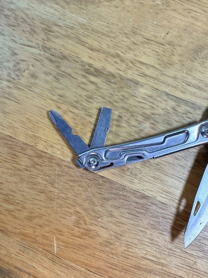 Leatherman Rev Stainless Steel Multi-Tool Pocket Clip Pliers Knife EDC Tool Used