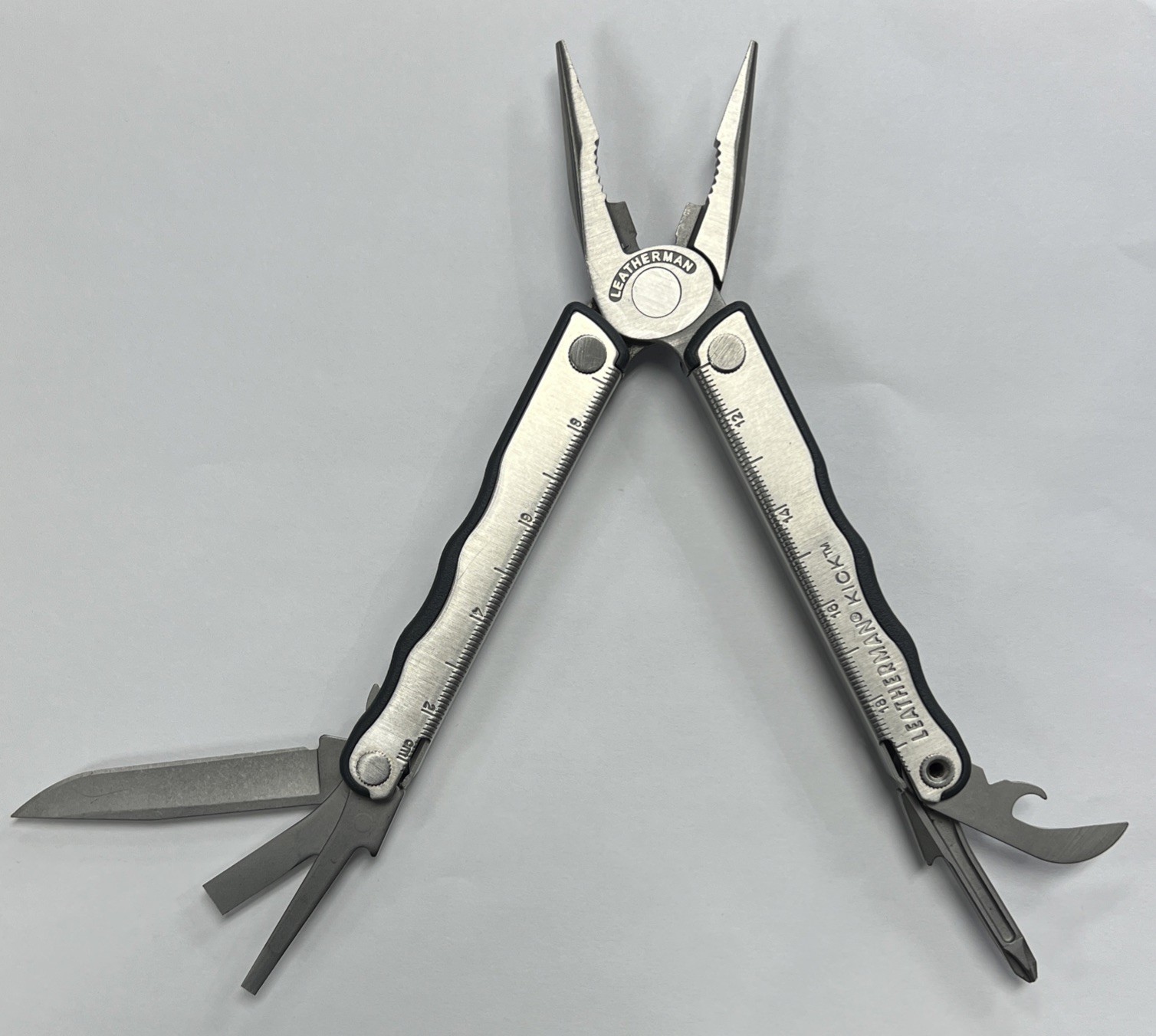 Leatherman Kick Multi-Tool