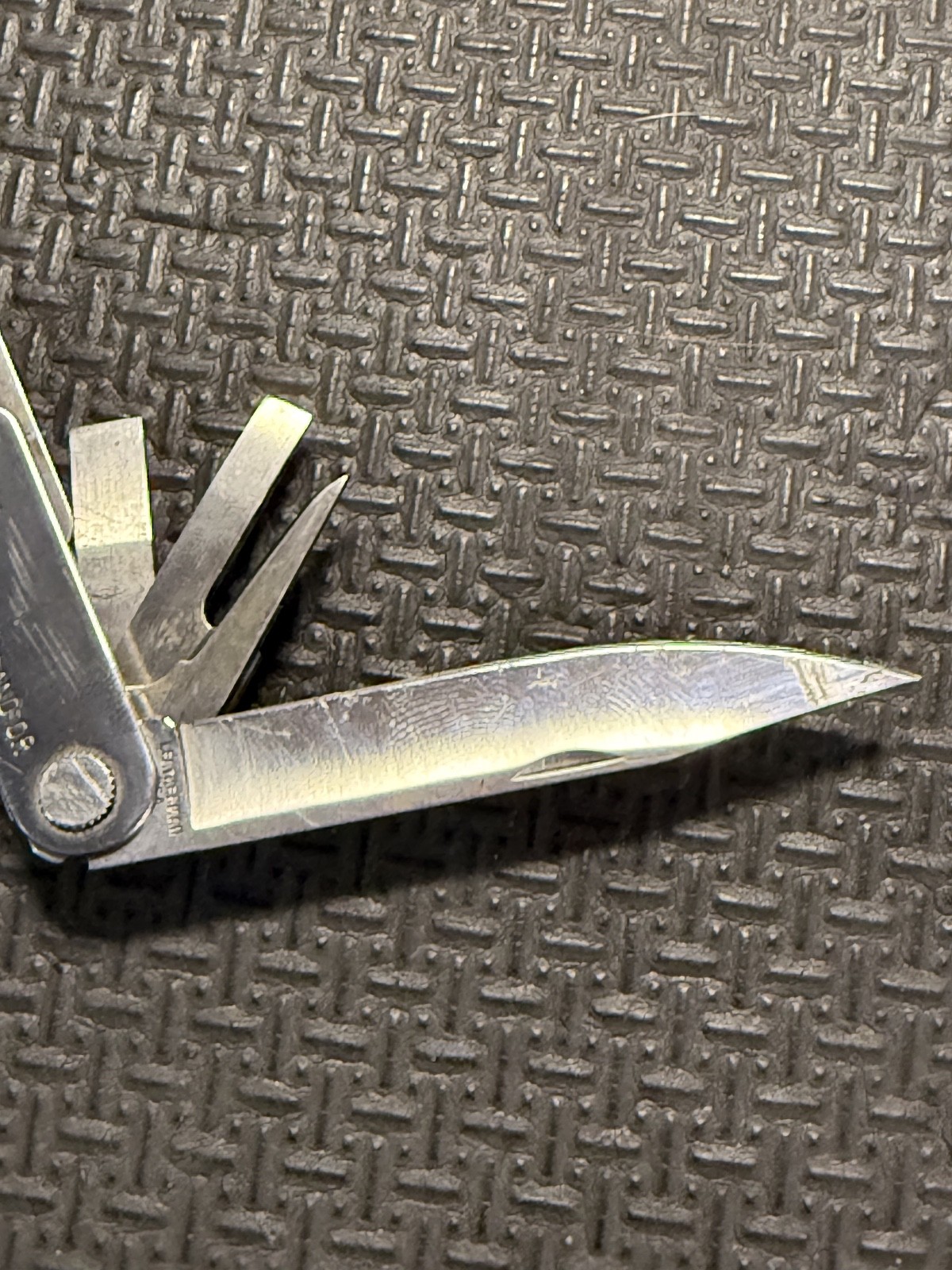 Leatherman Multi Tool with Leather Case Vintage Used Rare. DATE 03/95.