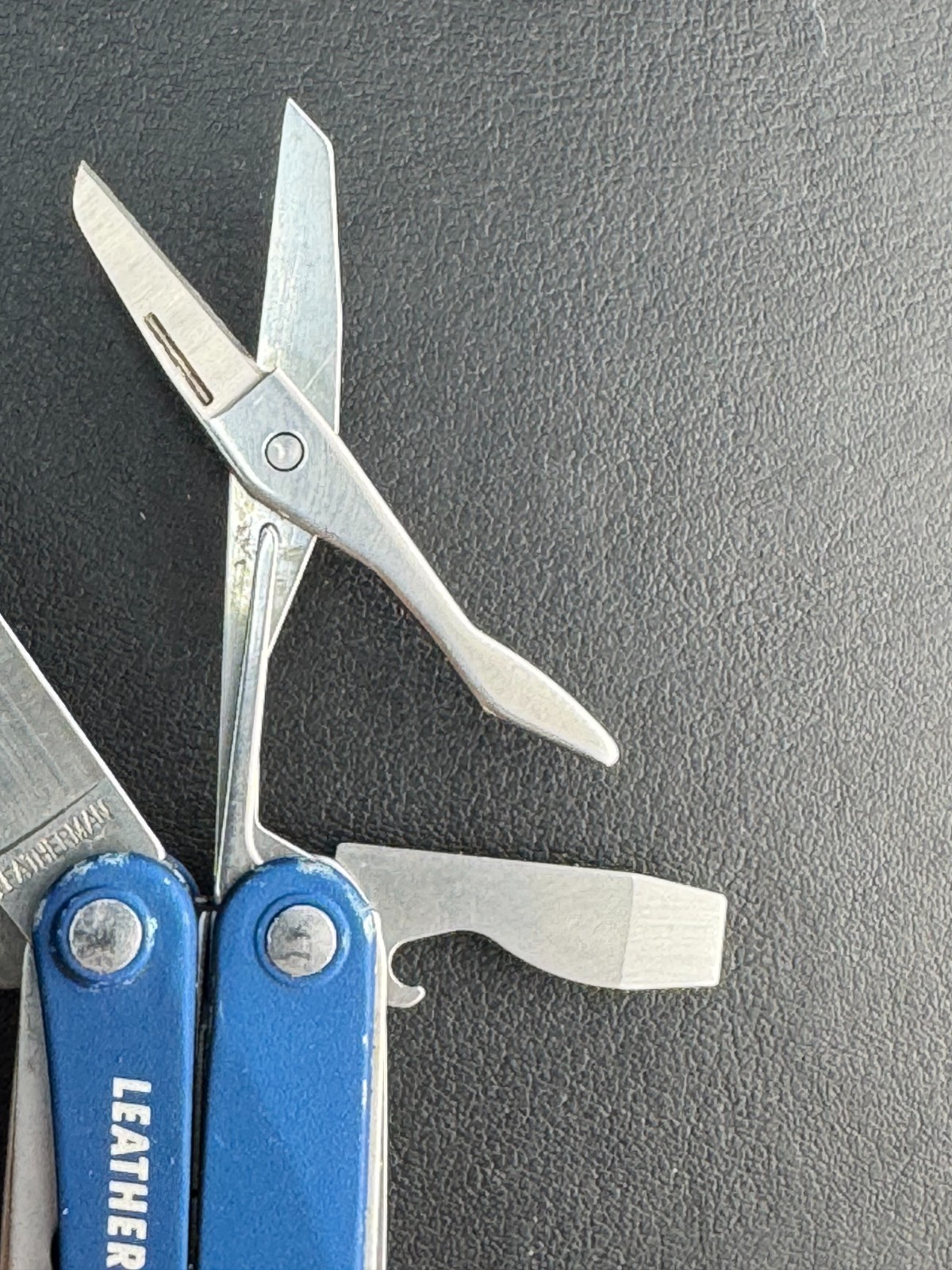 Leatherman Squirt PS4 Multi Tool, Knife, Pliers – Blue