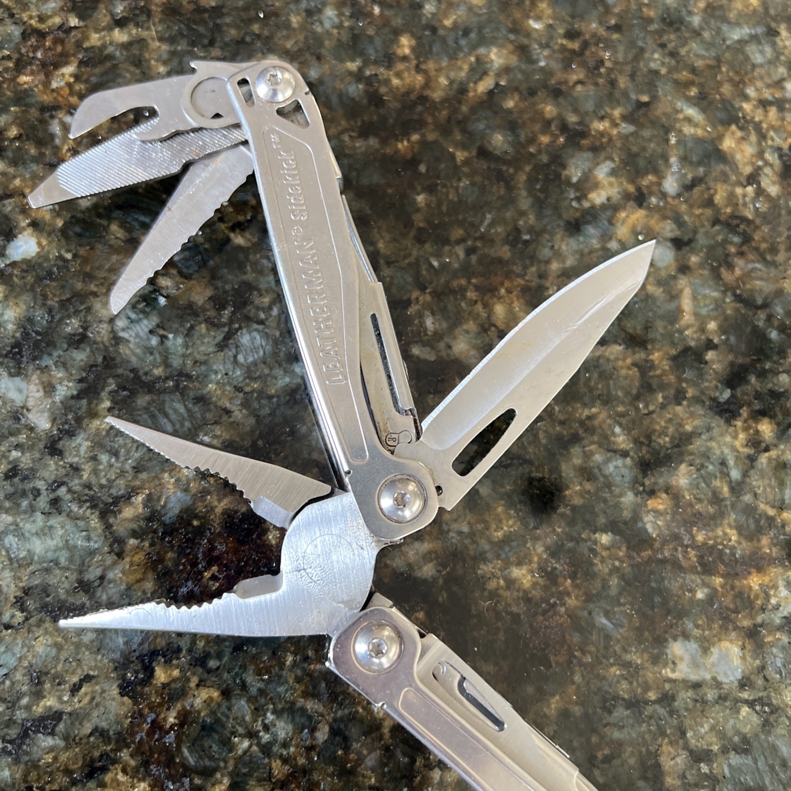 Leatherman Sidekick 14-In-1 Stainless Steel Multi Tool